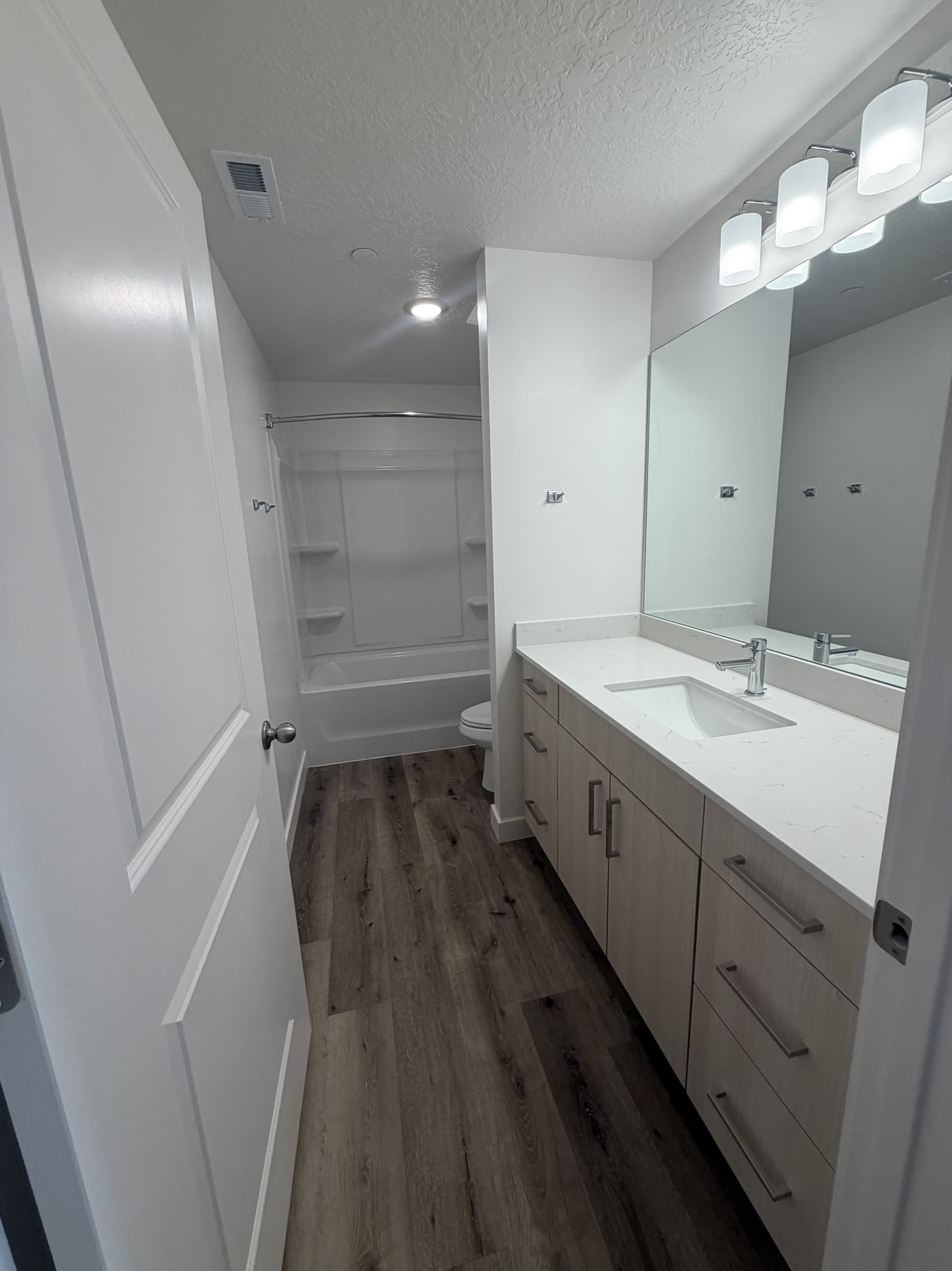 Lehi Apartment: 4632 W Hudson Way