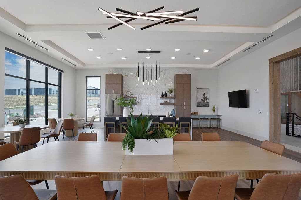 Lehi Apartment: 4632 W Hudson Way