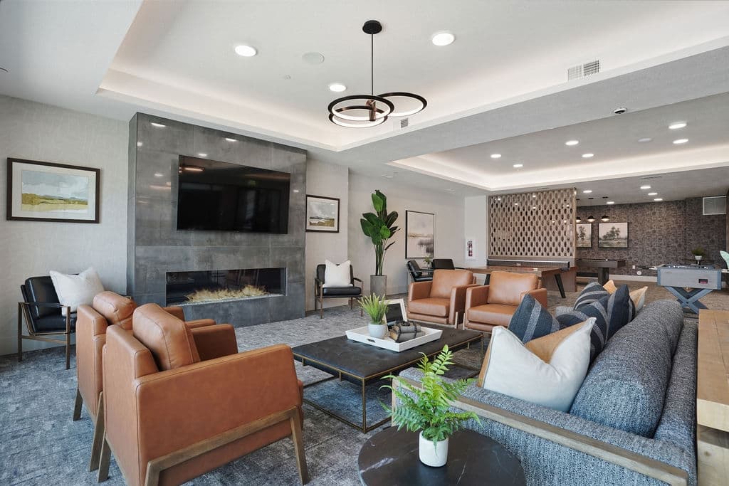 Lehi Apartment: 4632 W Hudson Way