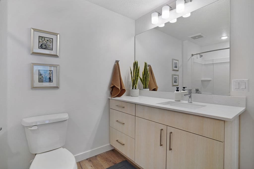 Lehi Apartment: 4632 W Hudson Way