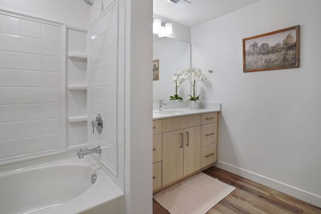 Lehi Apartment: 4632 W Hudson Way