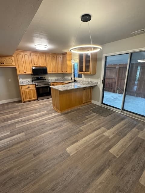 West Valley City Townhome: 1995 W Stone Creek Dr