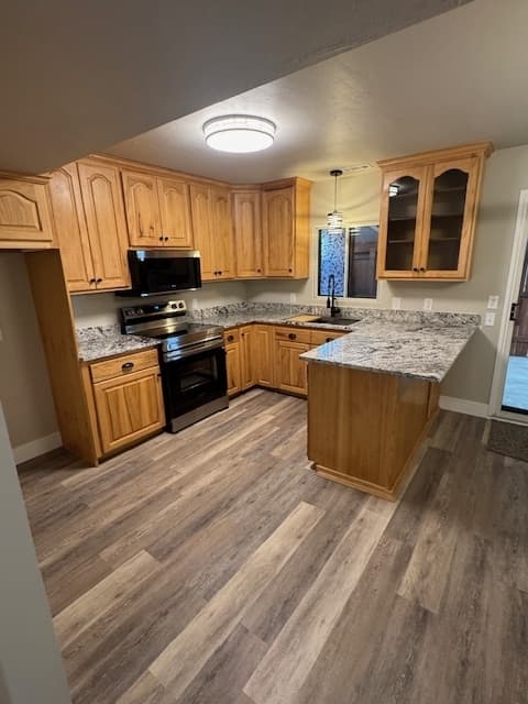 West Valley City Townhome: 1995 W Stone Creek Dr
