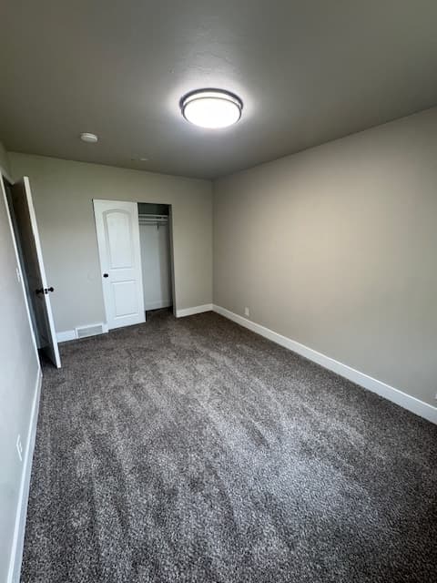 West Valley City Townhome: 1995 W Stone Creek Dr