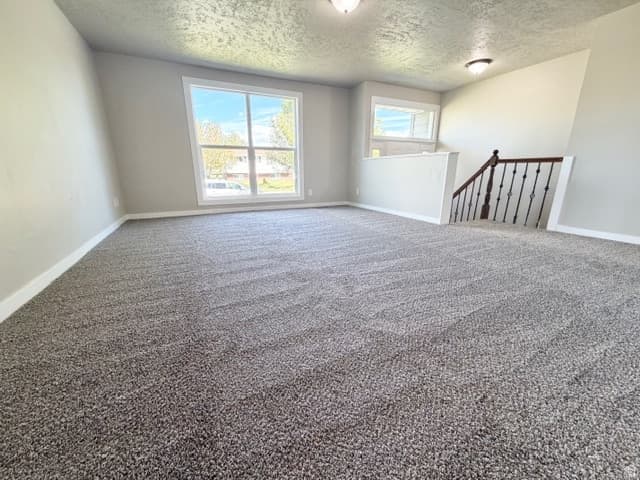 Syracuse House: 1310 Marilyn Dr