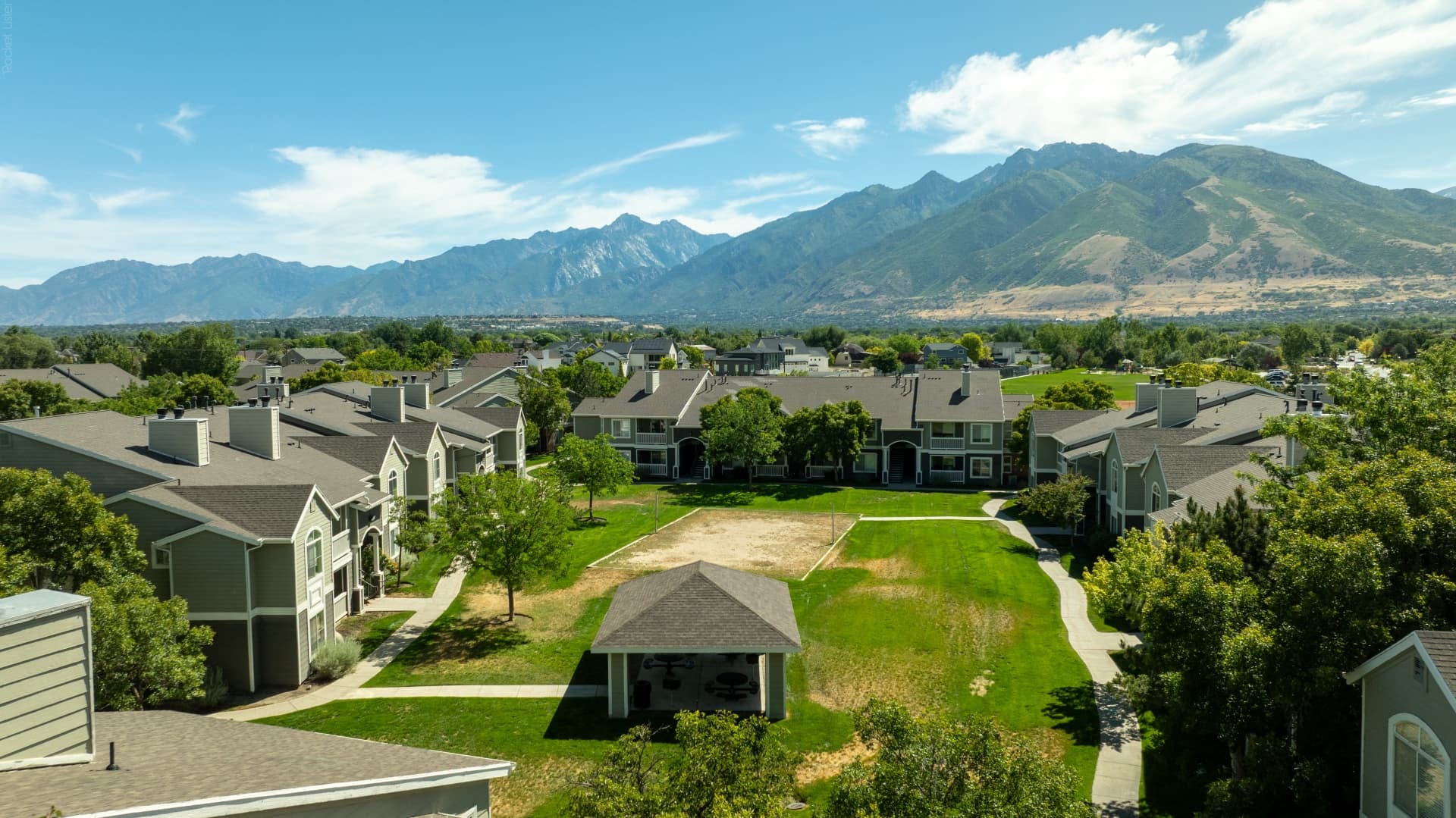 Draper Apartment: 13343 S Minuteman Dr