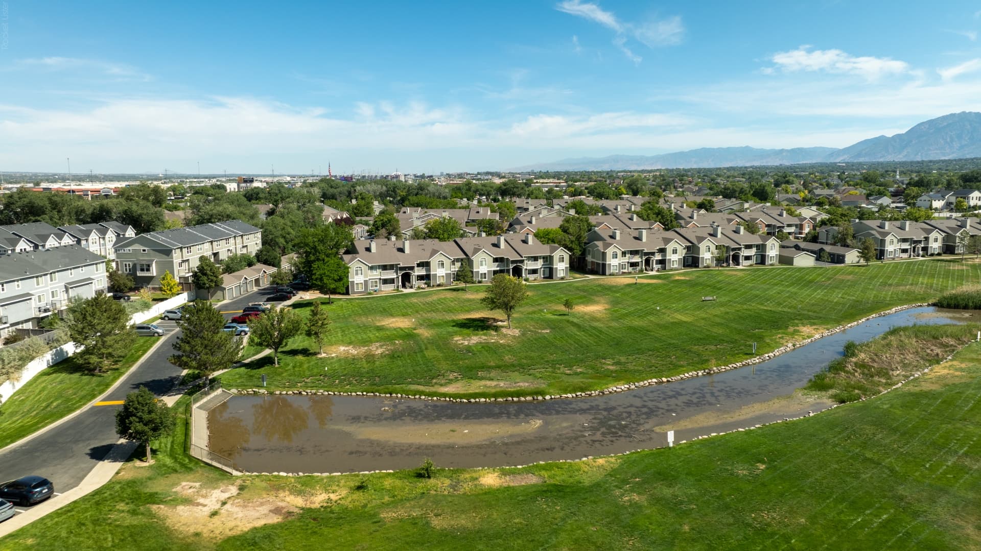 Draper Apartment: 13343 S Minuteman Dr