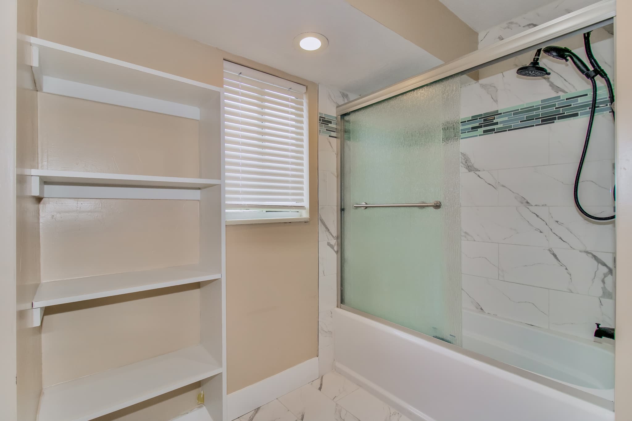 West Jordan House: 8346 S Helenic Ln