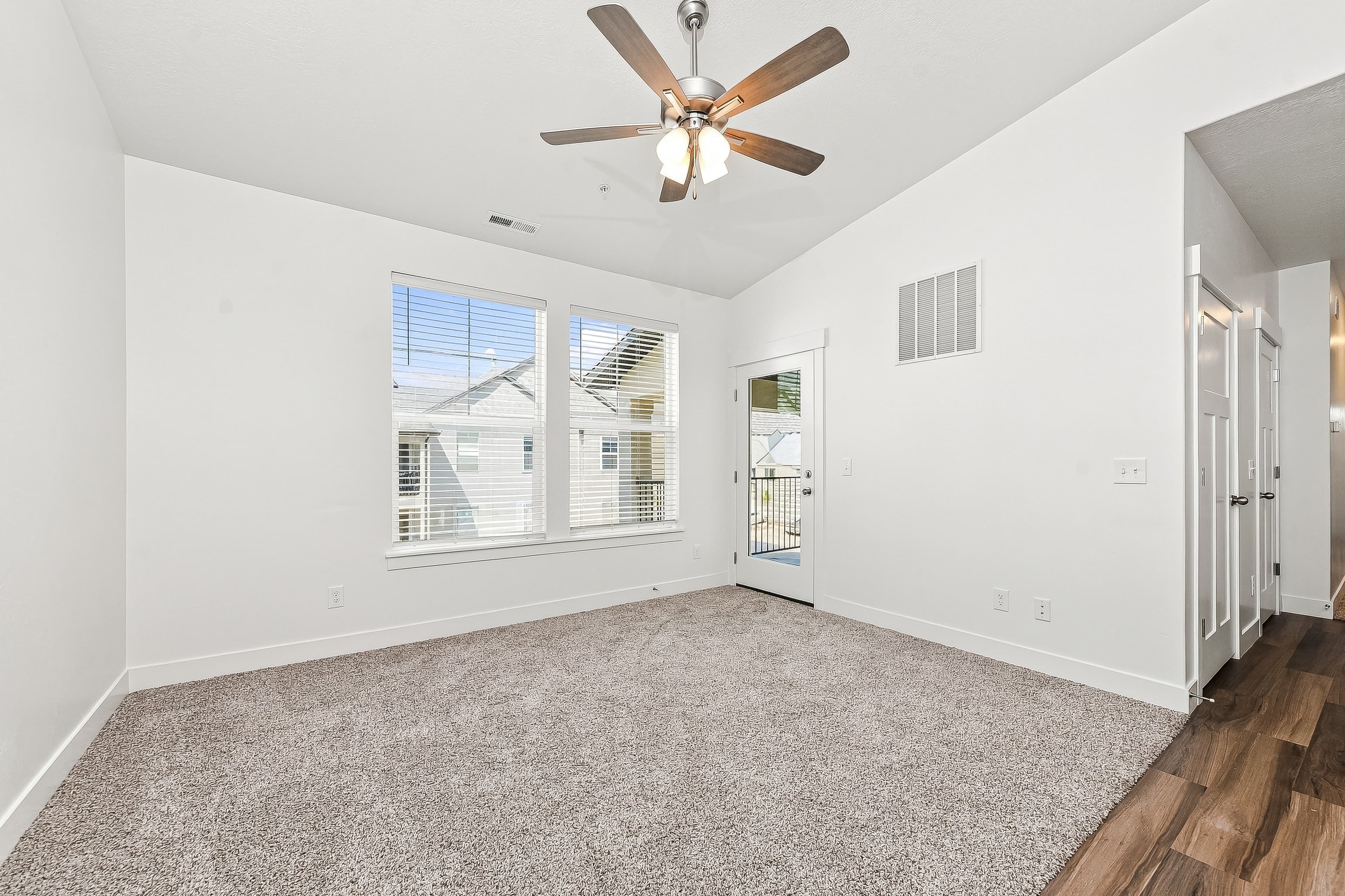 Saratoga Springs Condo: 882 N Coulsen Dr