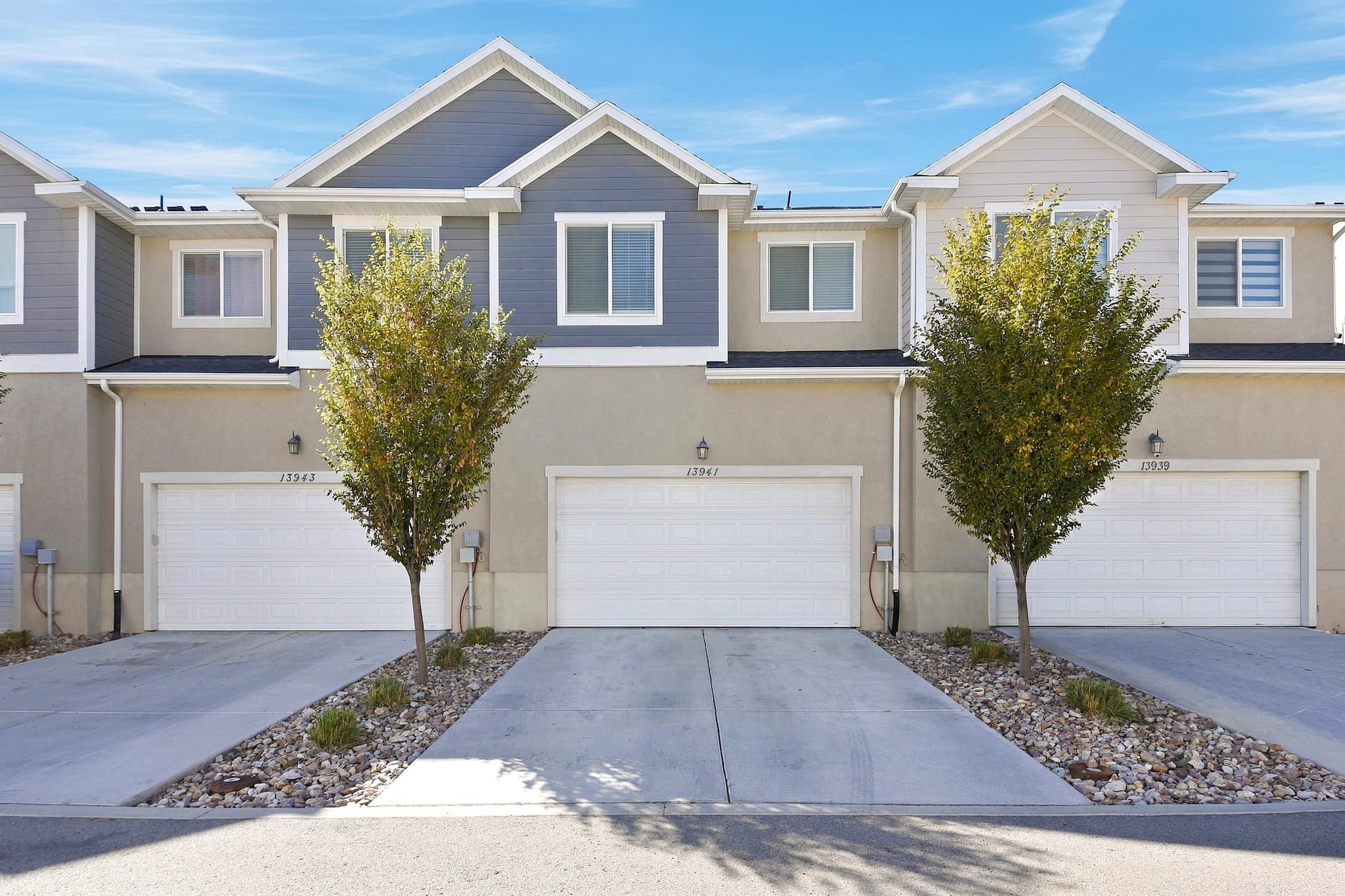 Herriman Townhome: 13941 S Little Ridge Ln