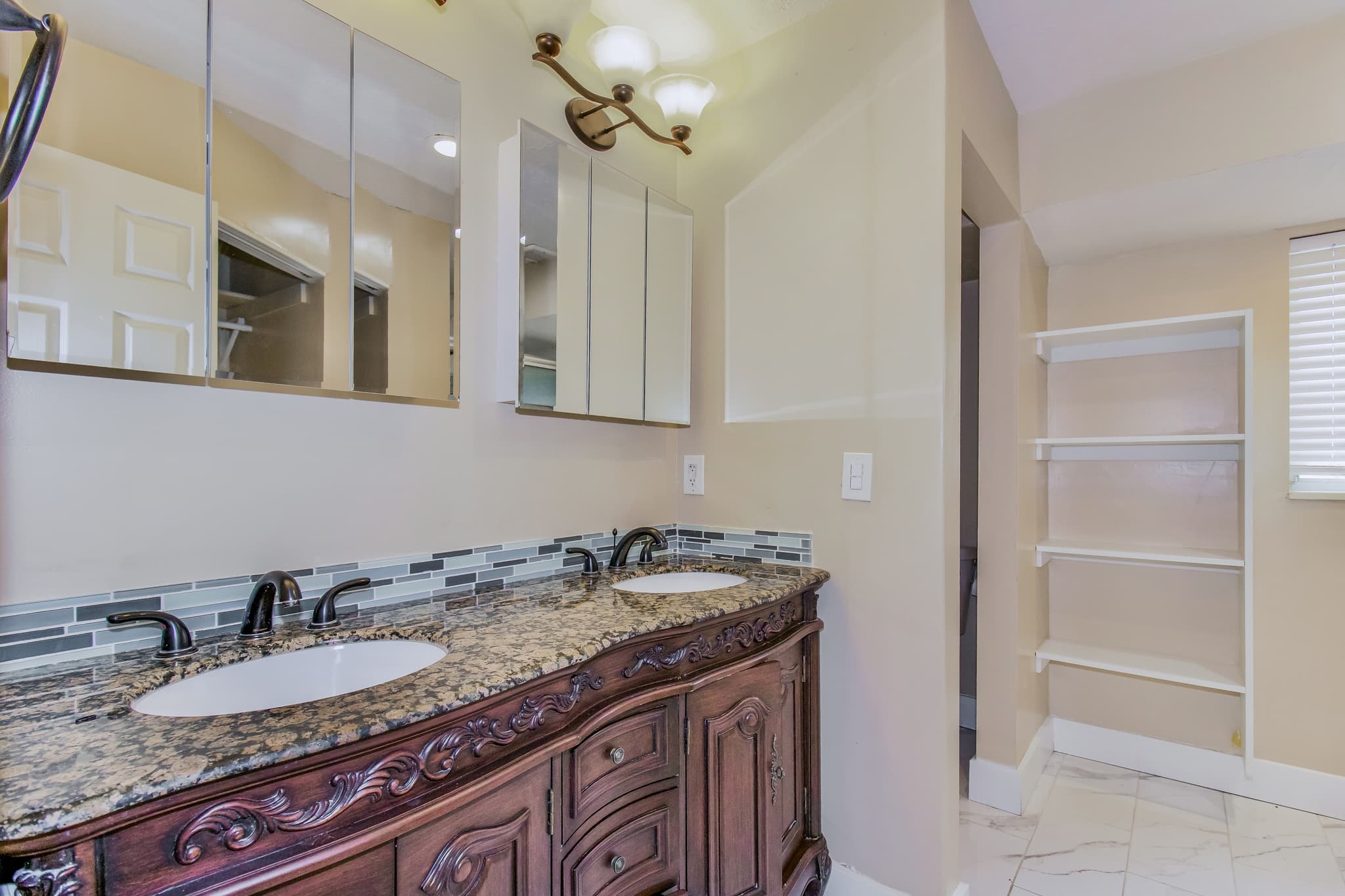 West Jordan House: 8346 S Helenic Ln