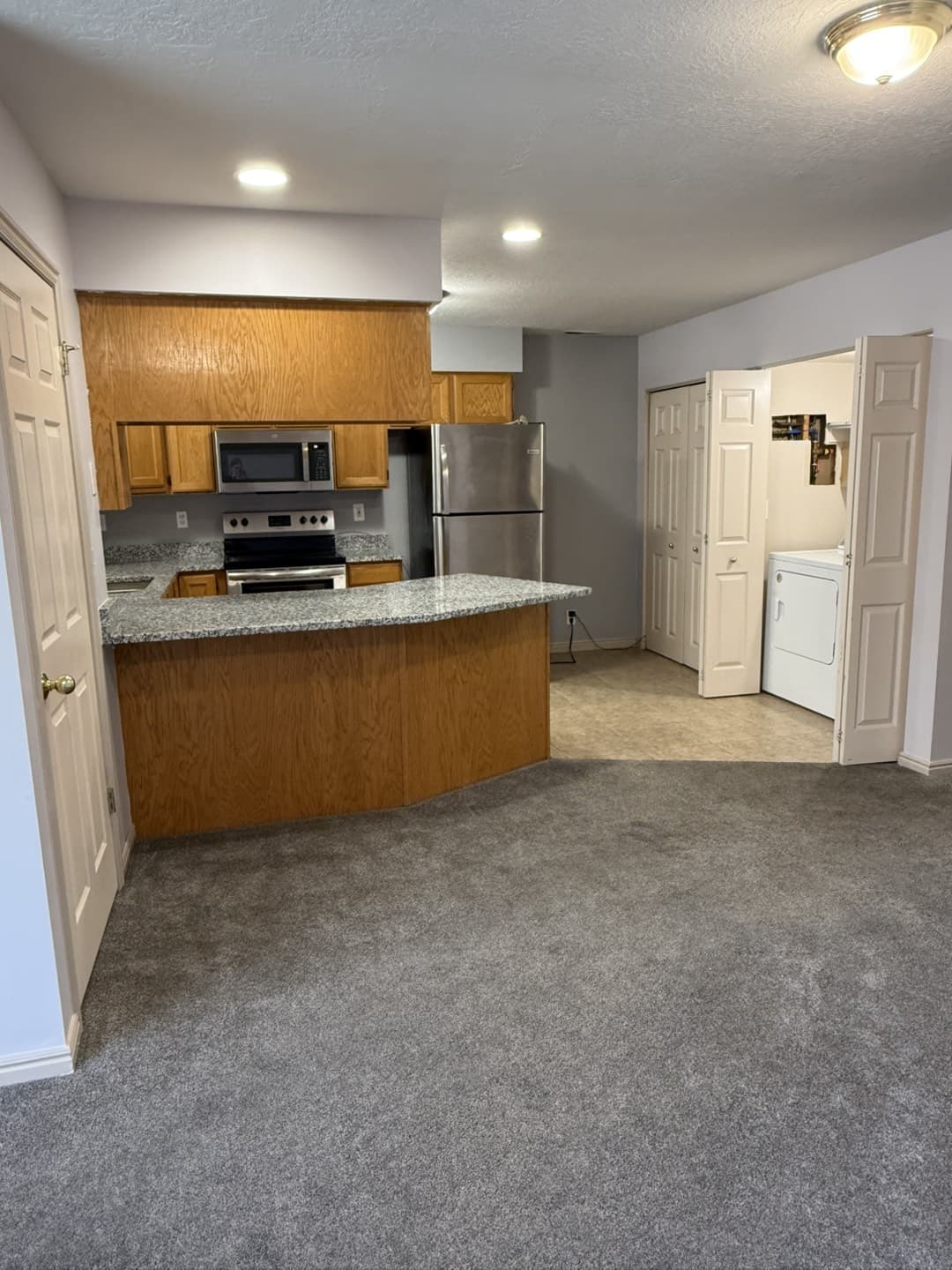 Ogden Condo: 370 W 4900 S