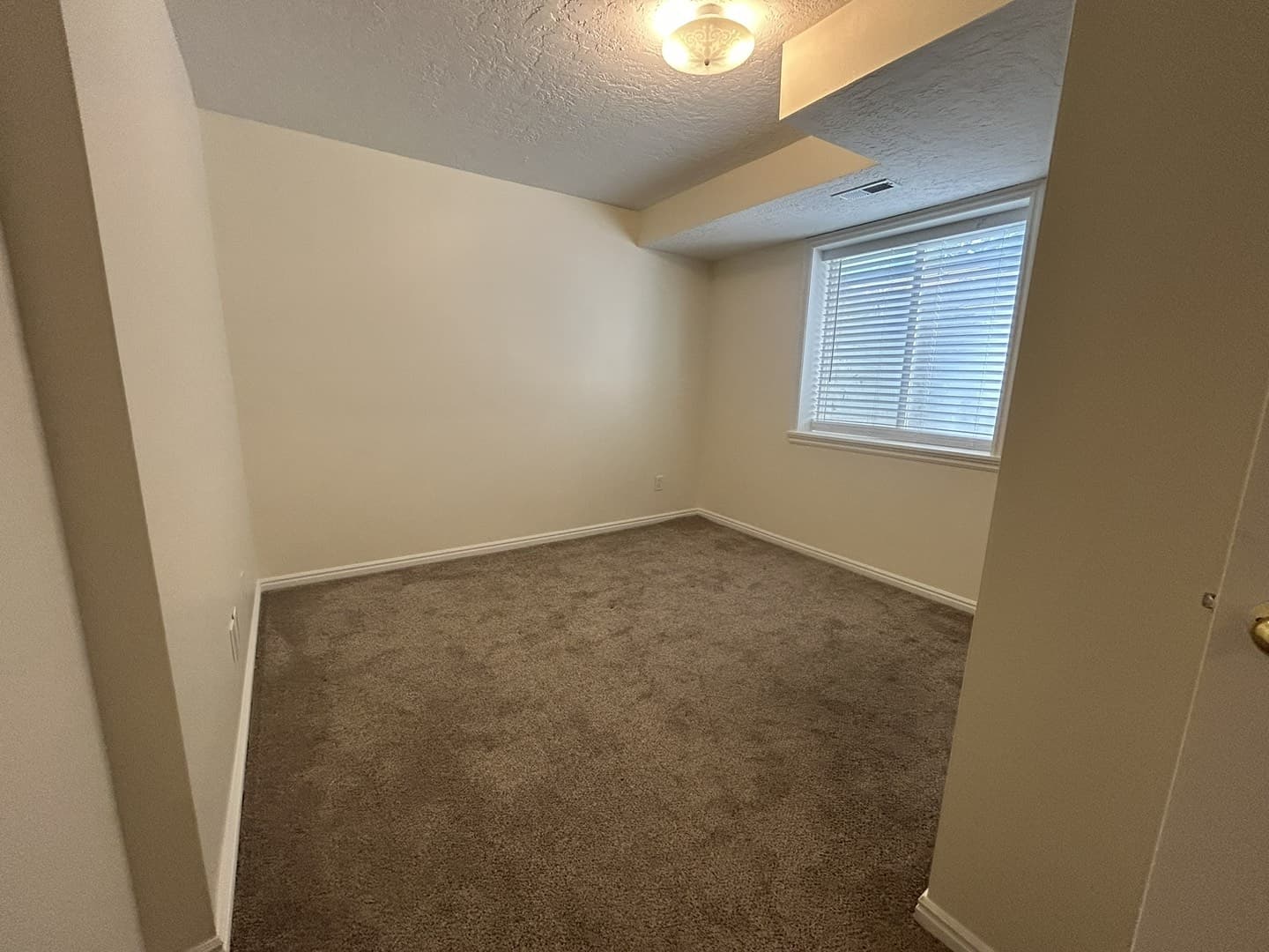 Tooele House: 749 Country Club Dr