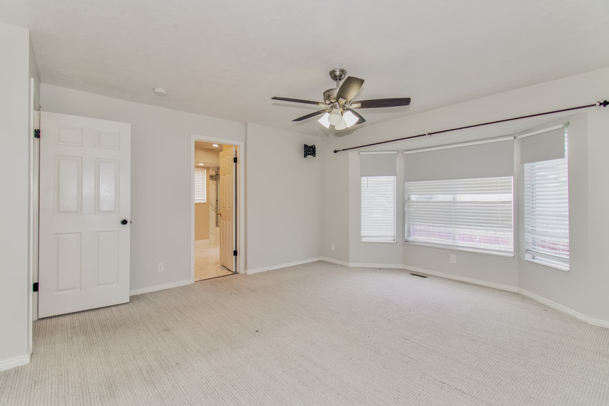 West Jordan House: 8346 S Helenic Ln