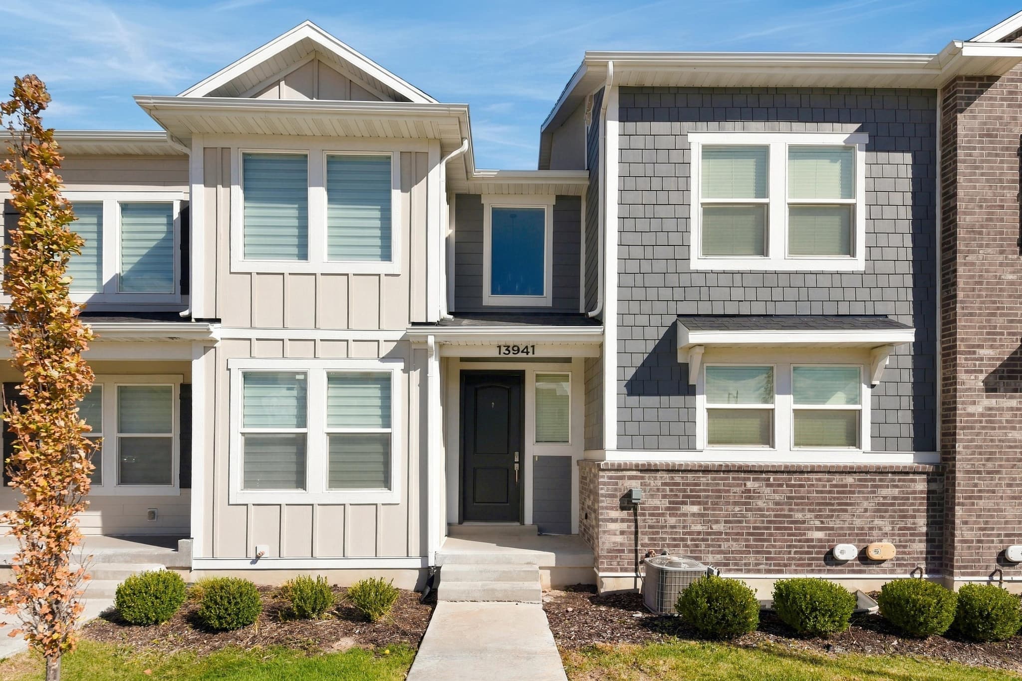 Herriman Townhome: 13941 S Little Ridge Ln