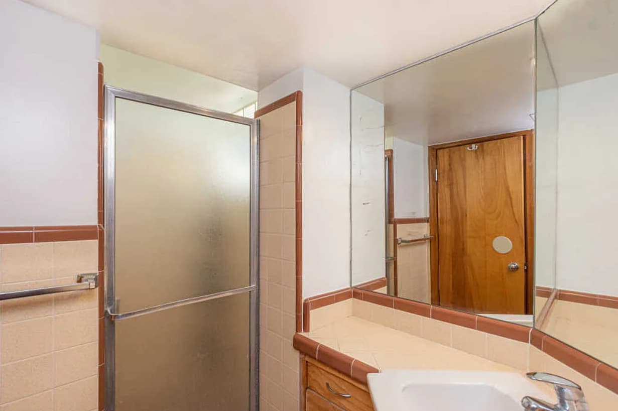 Ogden House: 981 36th St