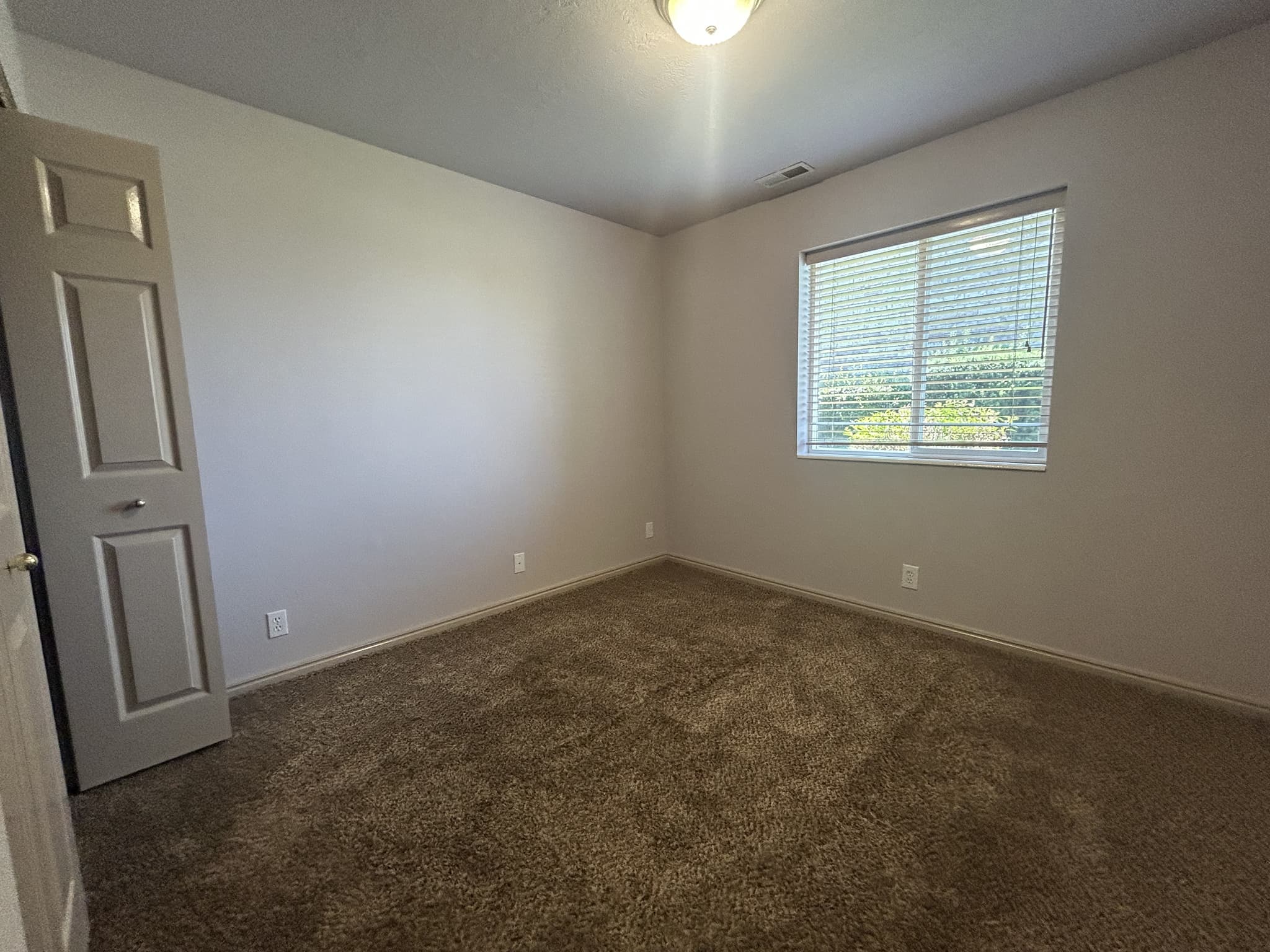 Ogden Condo: 370 W 4900 S