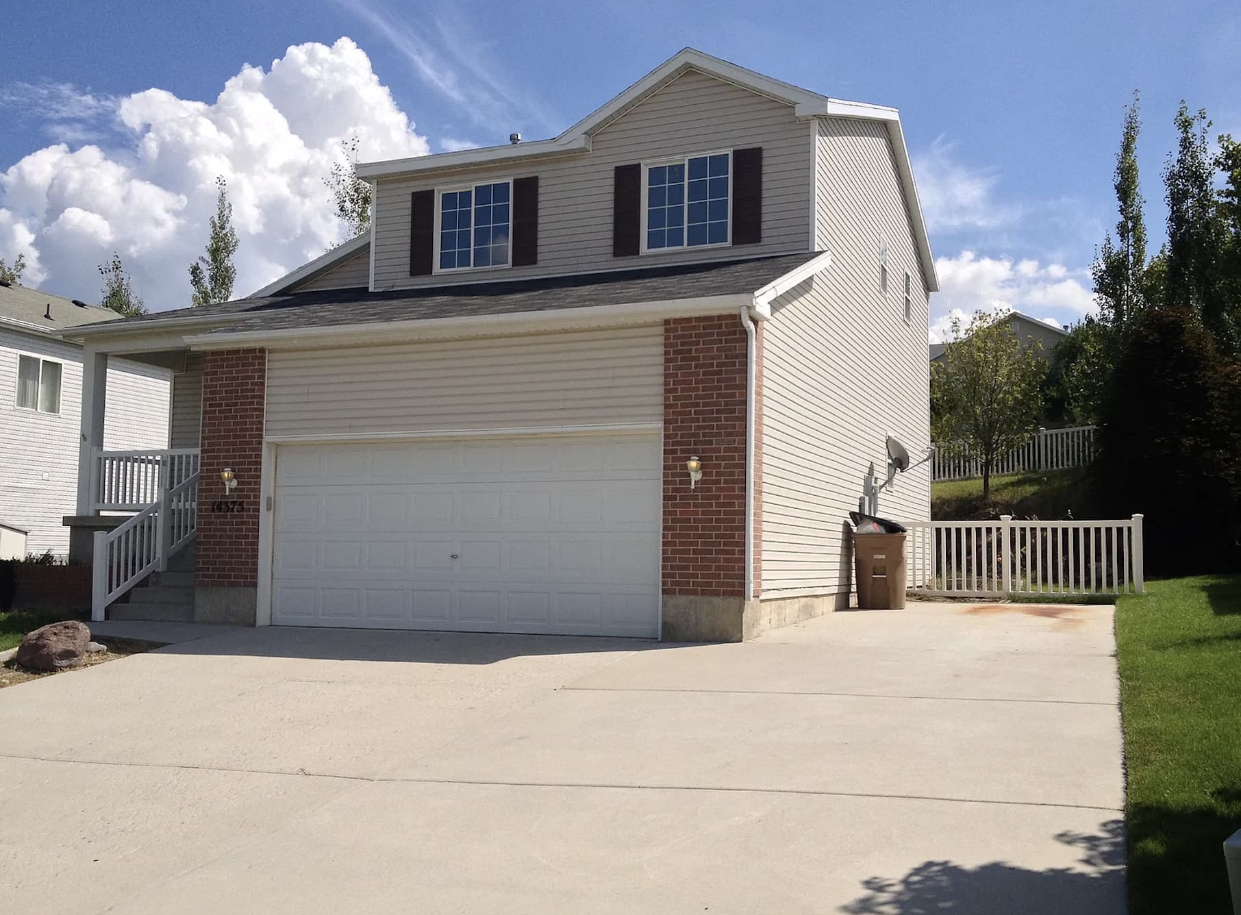 Draper House: 14375 S Lapis Dr