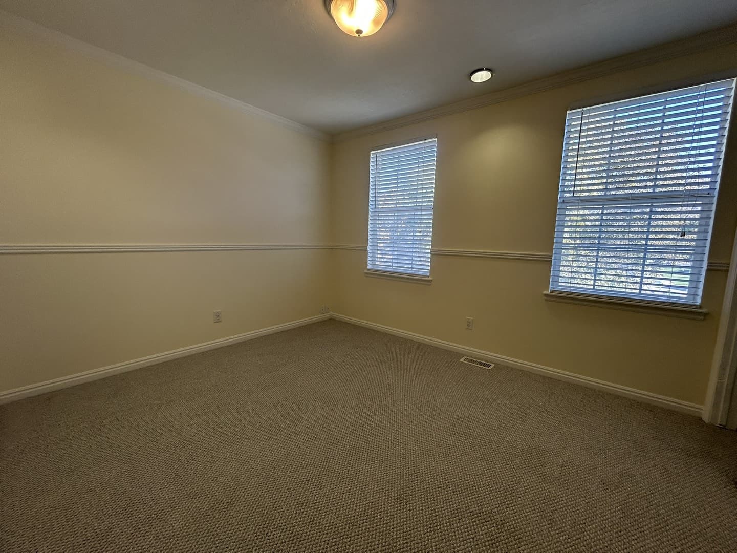 Tooele House: 749 Country Club Dr