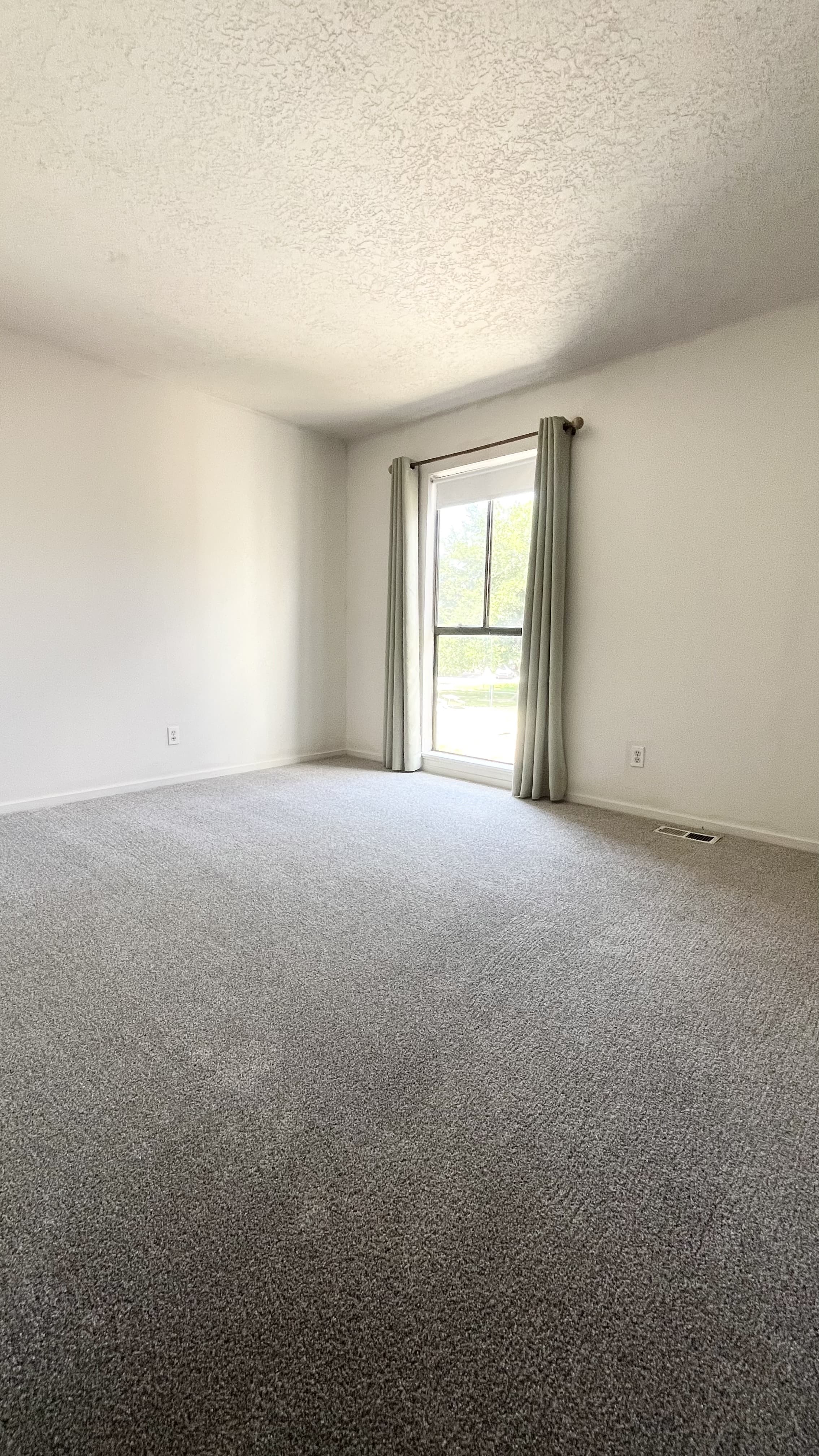 Salt Lake City House: 5269 S Rome Beauty Park