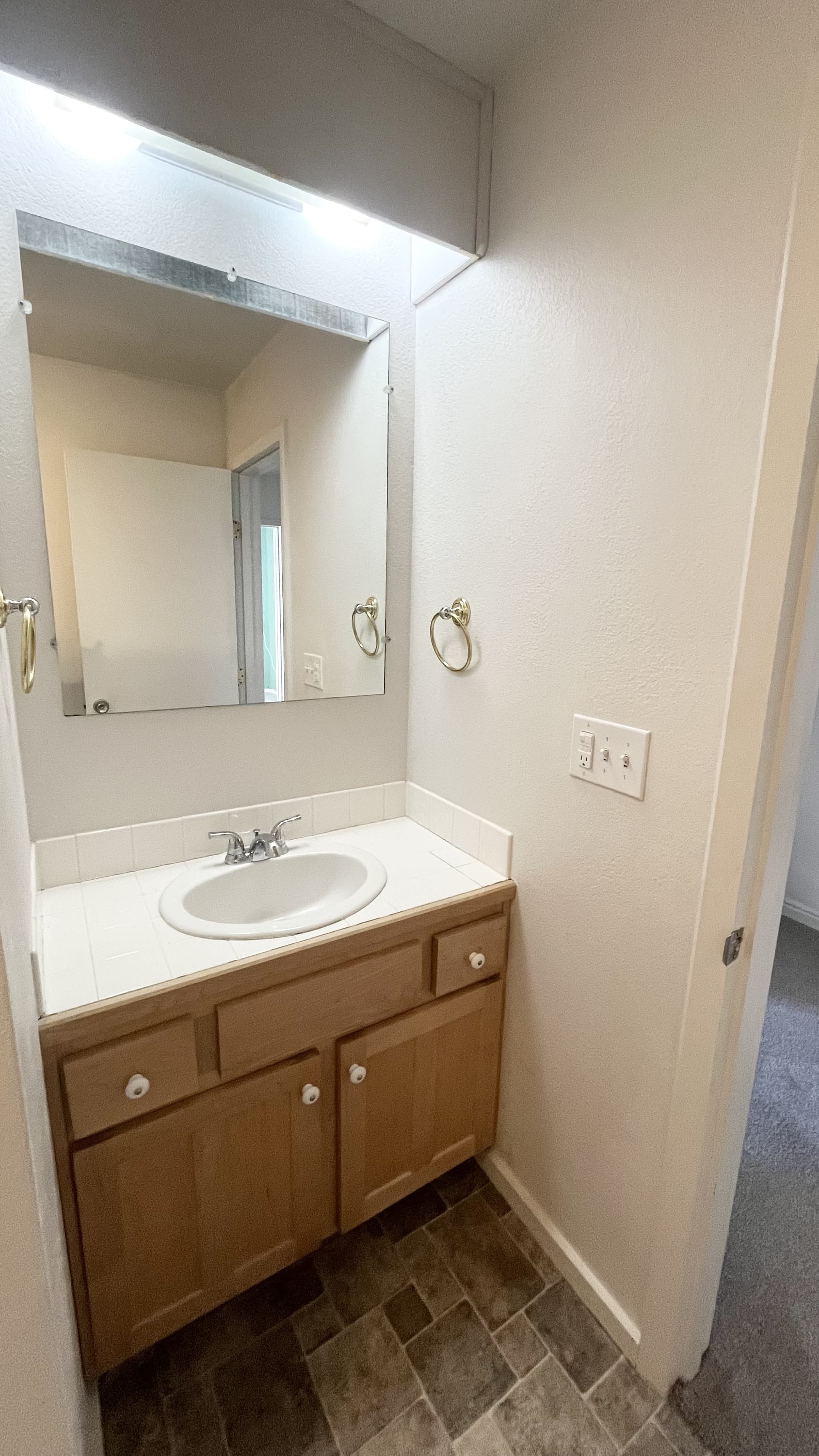 Salt Lake City House: 5269 S Rome Beauty Park
