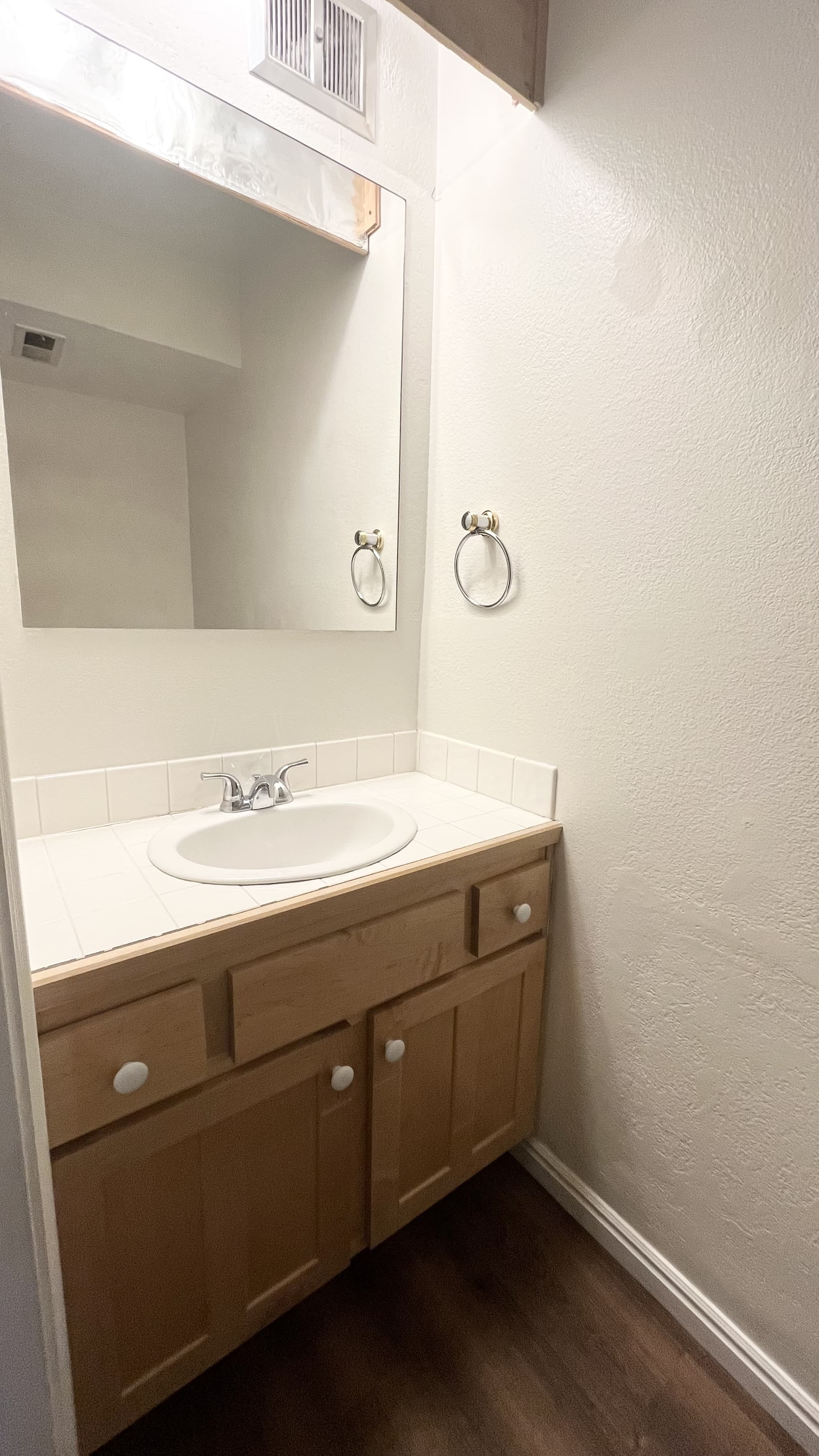 Salt Lake City House: 5269 S Rome Beauty Park