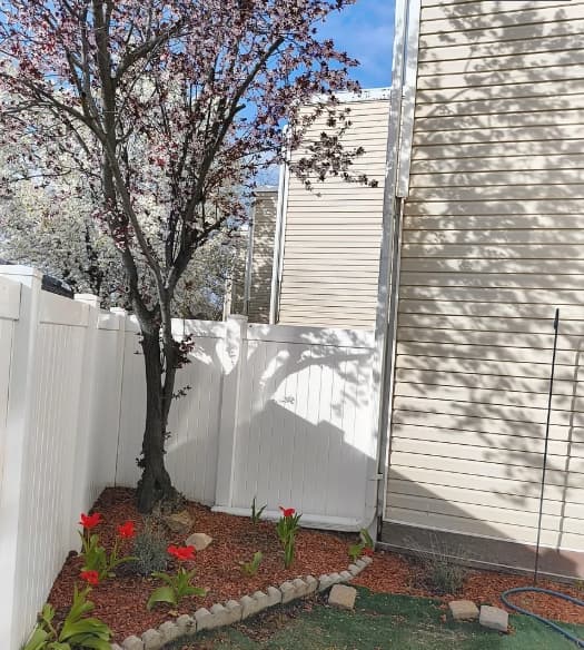 Salt Lake City House: 5269 S Rome Beauty Park