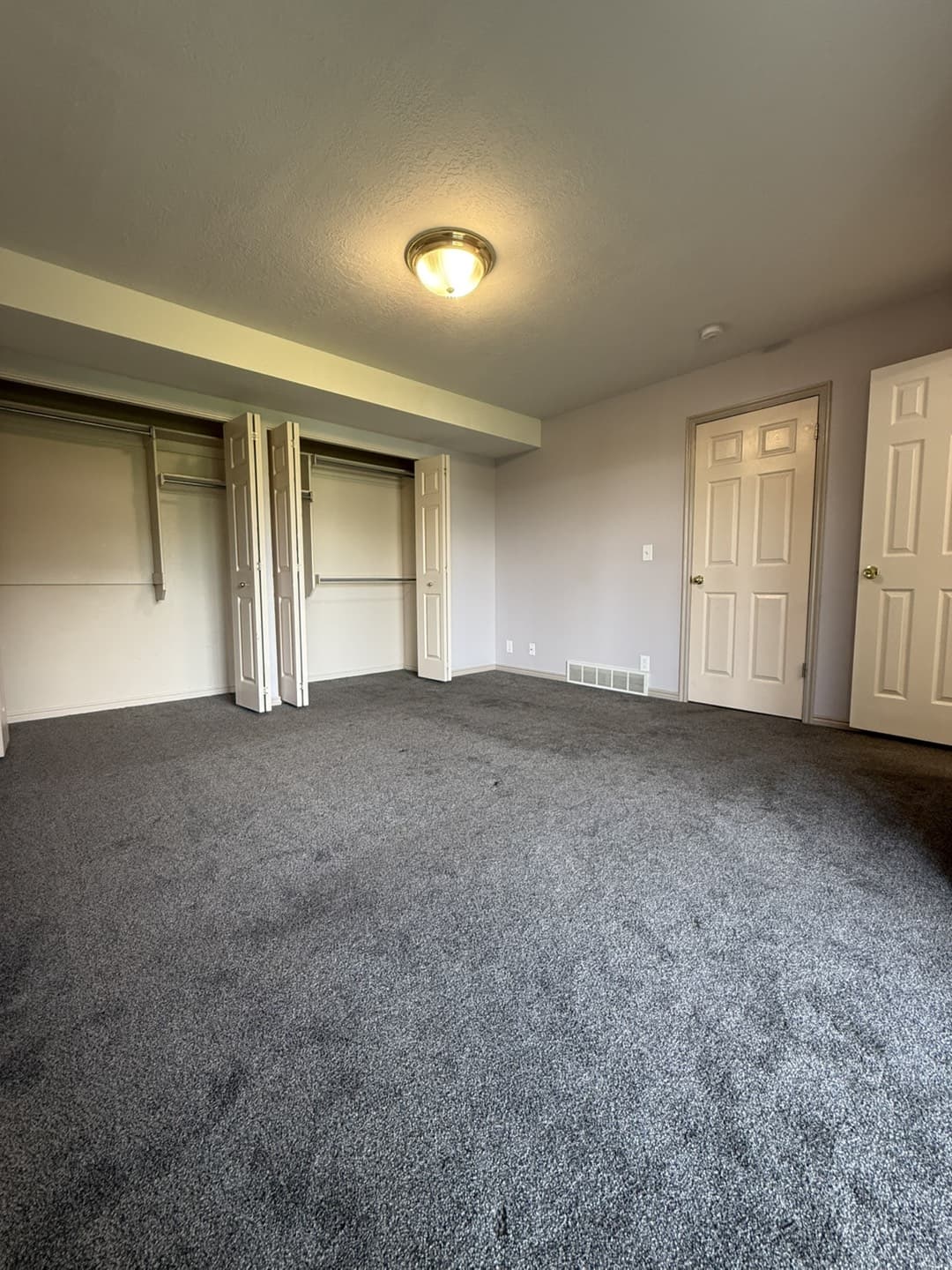 Ogden Condo: 370 W 4900 S
