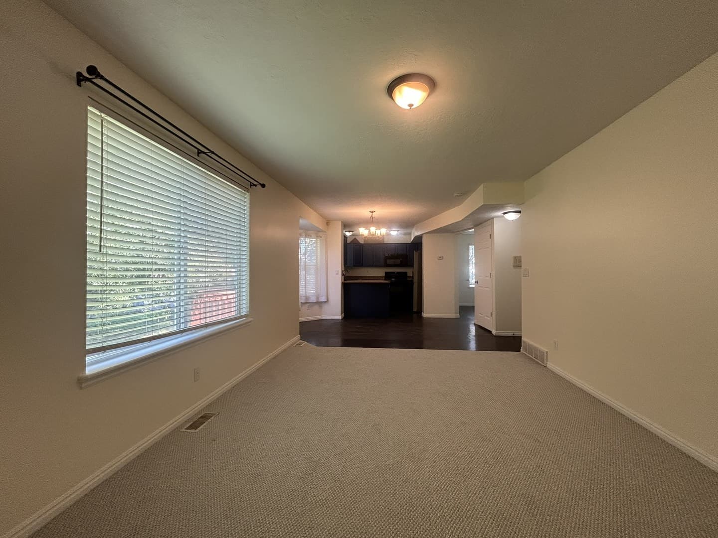 Tooele House: 749 Country Club Dr