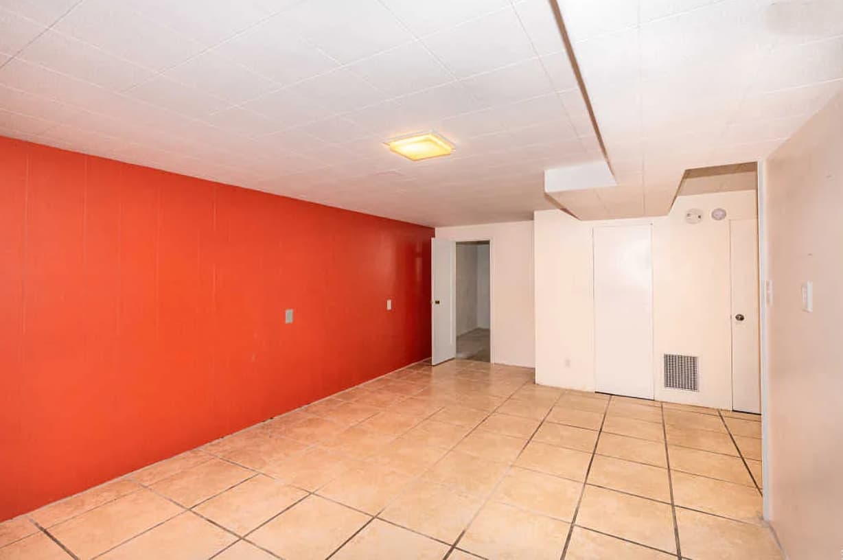 Ogden House: 981 36th St