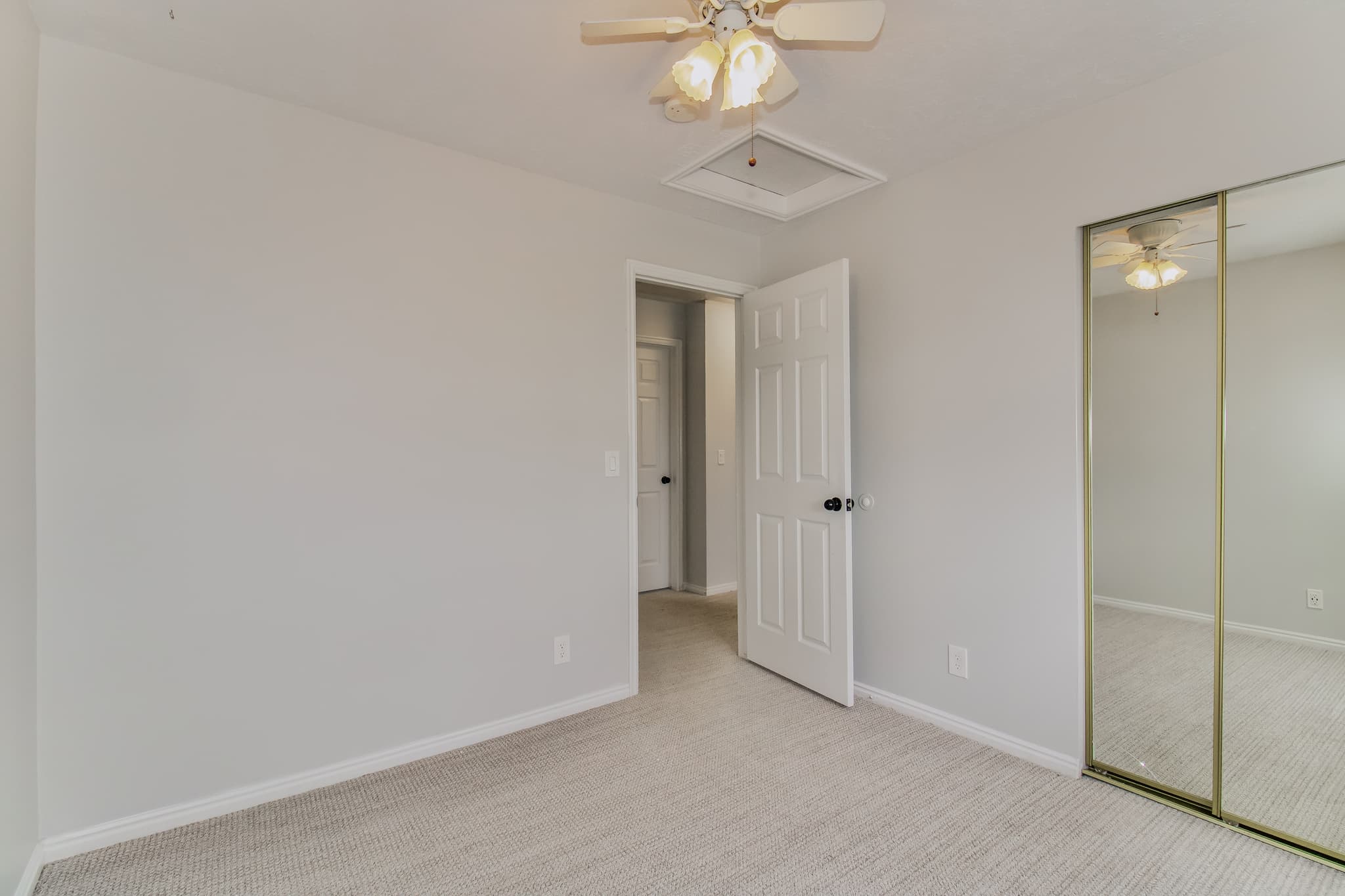 West Jordan House: 8346 S Helenic Ln