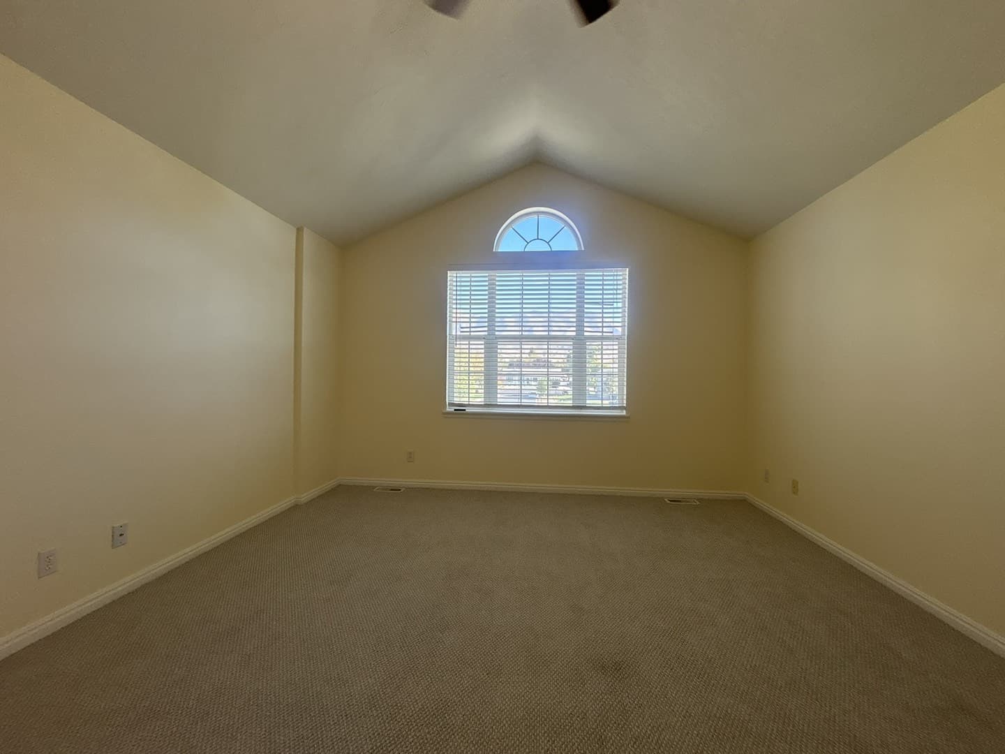 Tooele House: 749 Country Club Dr