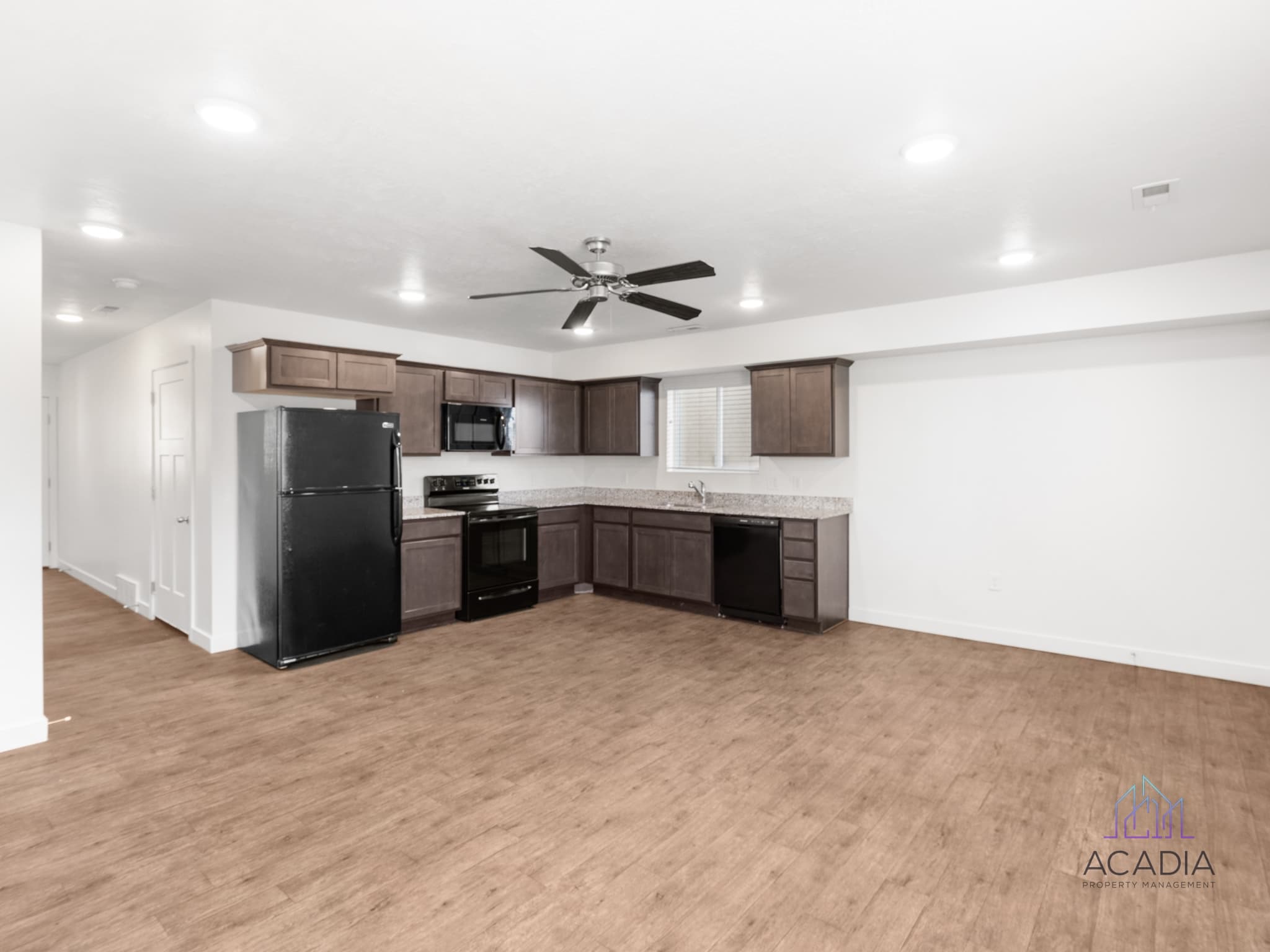 Magna Townhome: 7427 W Laxey St