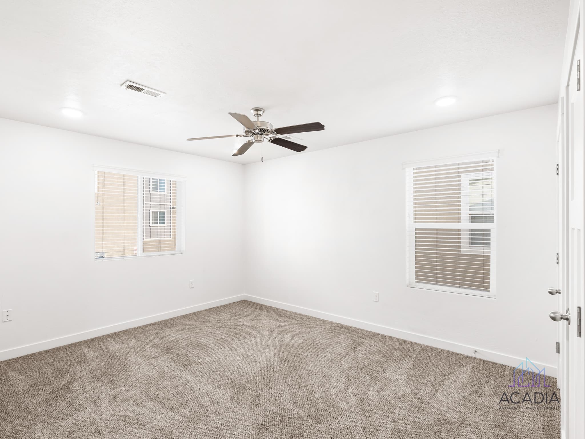 Magna Townhome: 7427 W Laxey St