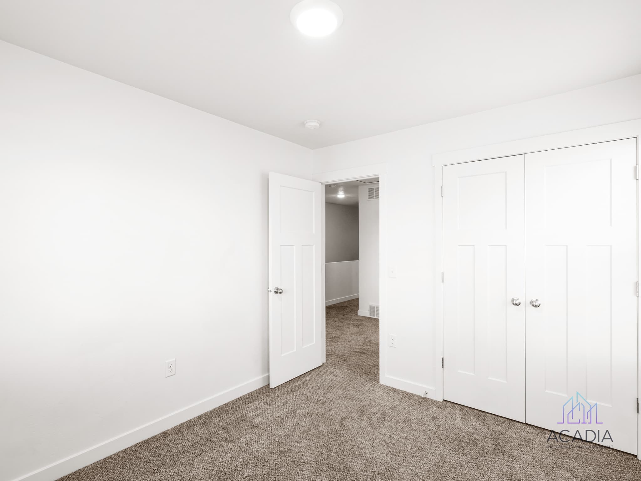 Magna Townhome: 7427 W Laxey St