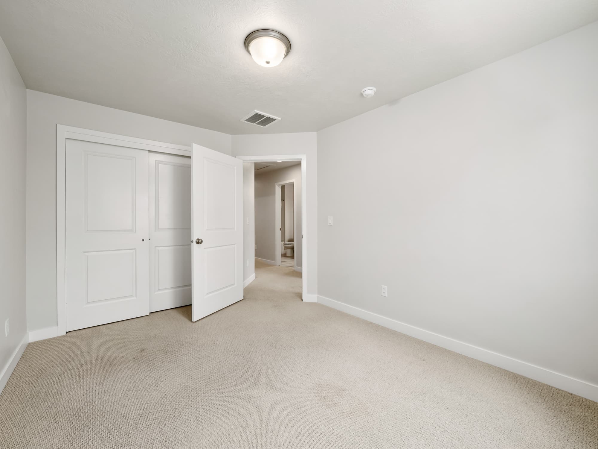 Riverton Townhome: 15083 S Reins Way