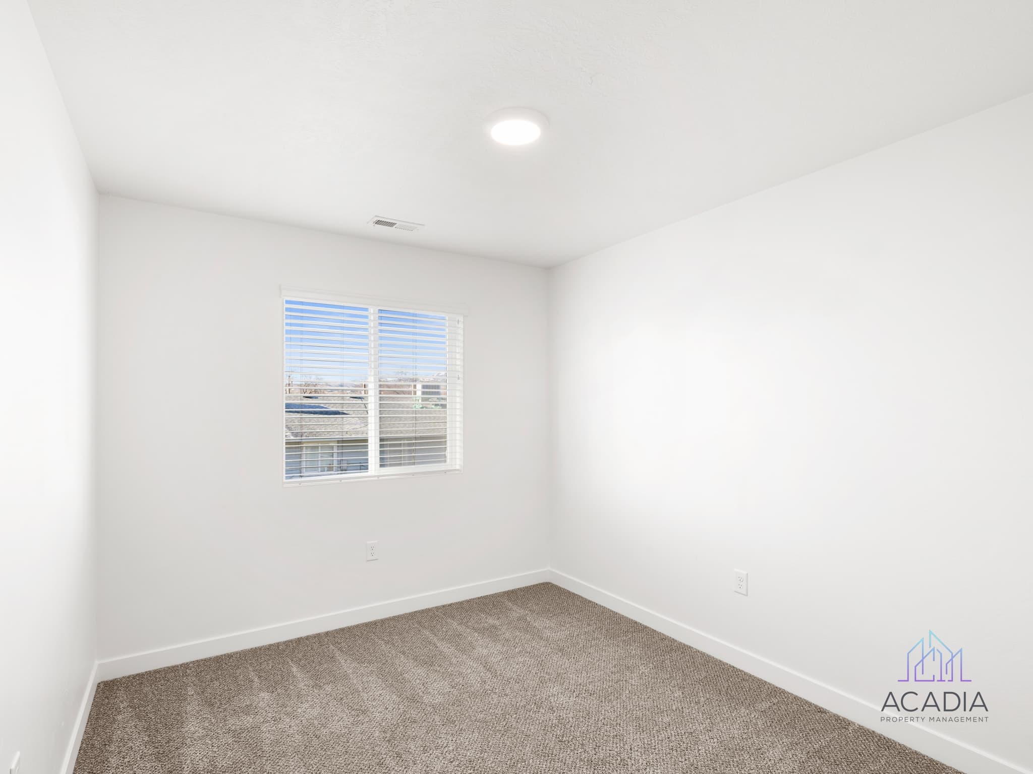 Magna Townhome: 7427 W Laxey St