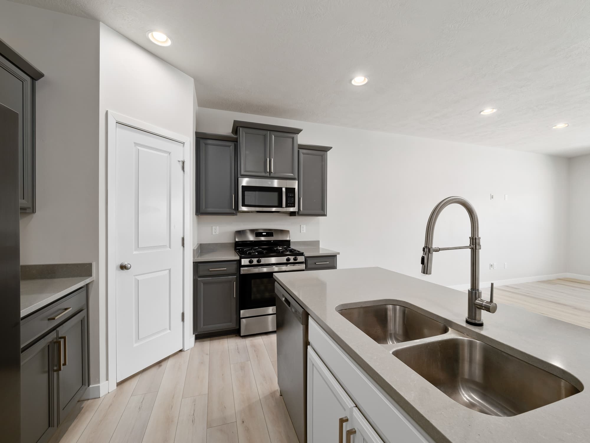 Riverton Townhome: 15083 S Reins Way