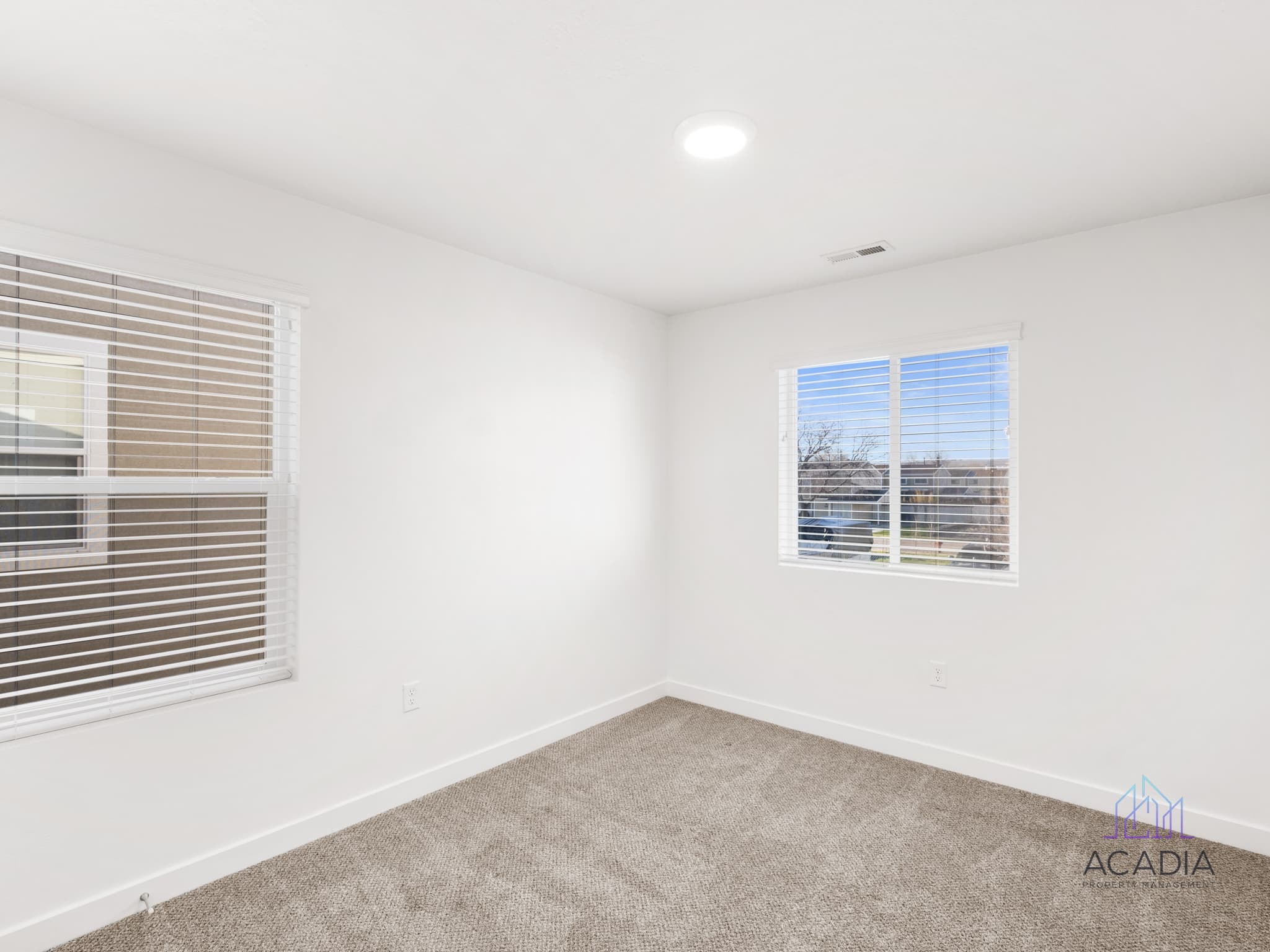 Magna Townhome: 7427 W Laxey St