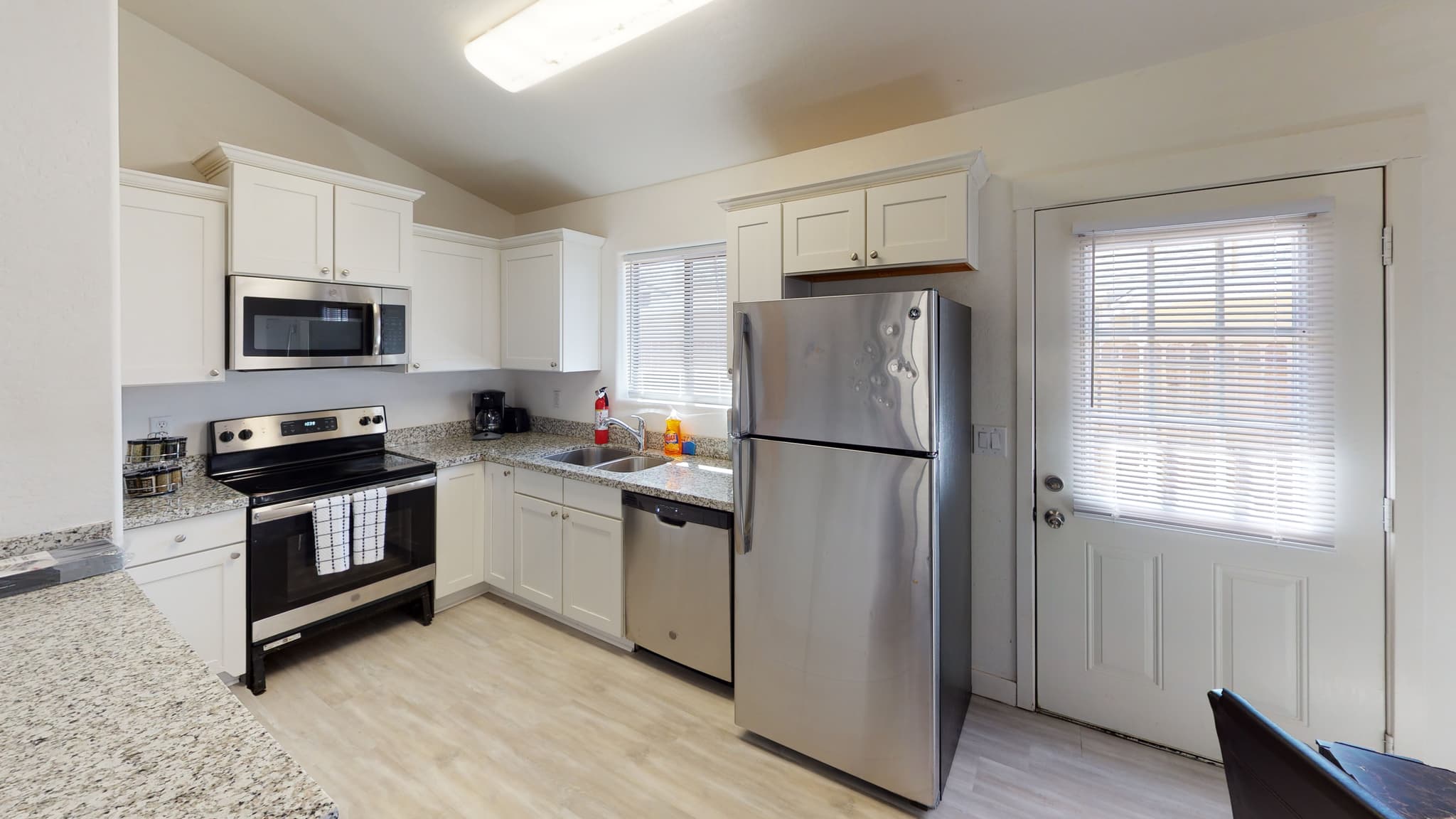 Show Low Multiplex: 561 N 10th Pl