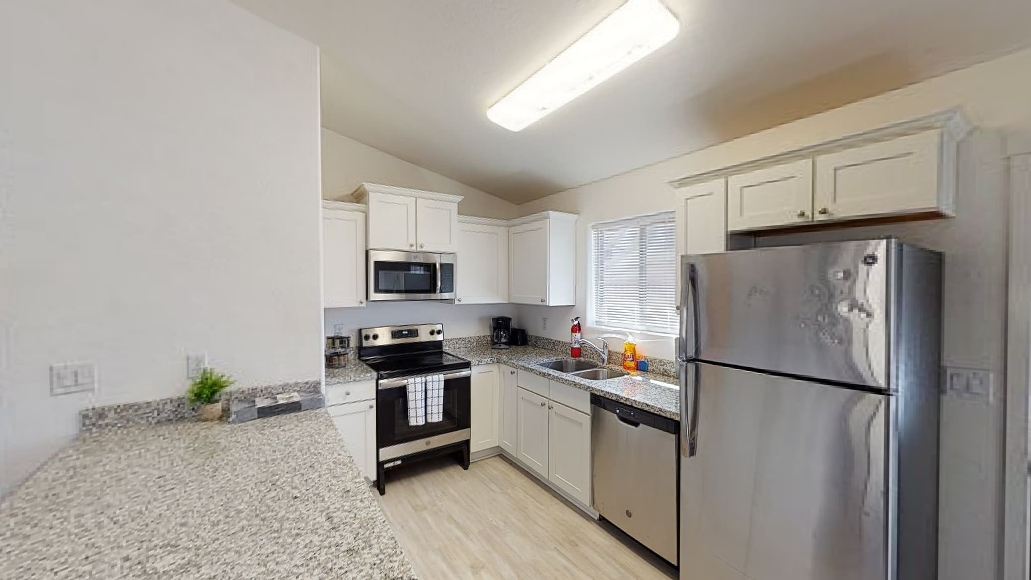 Show Low Multiplex: 561 N 10th Pl
