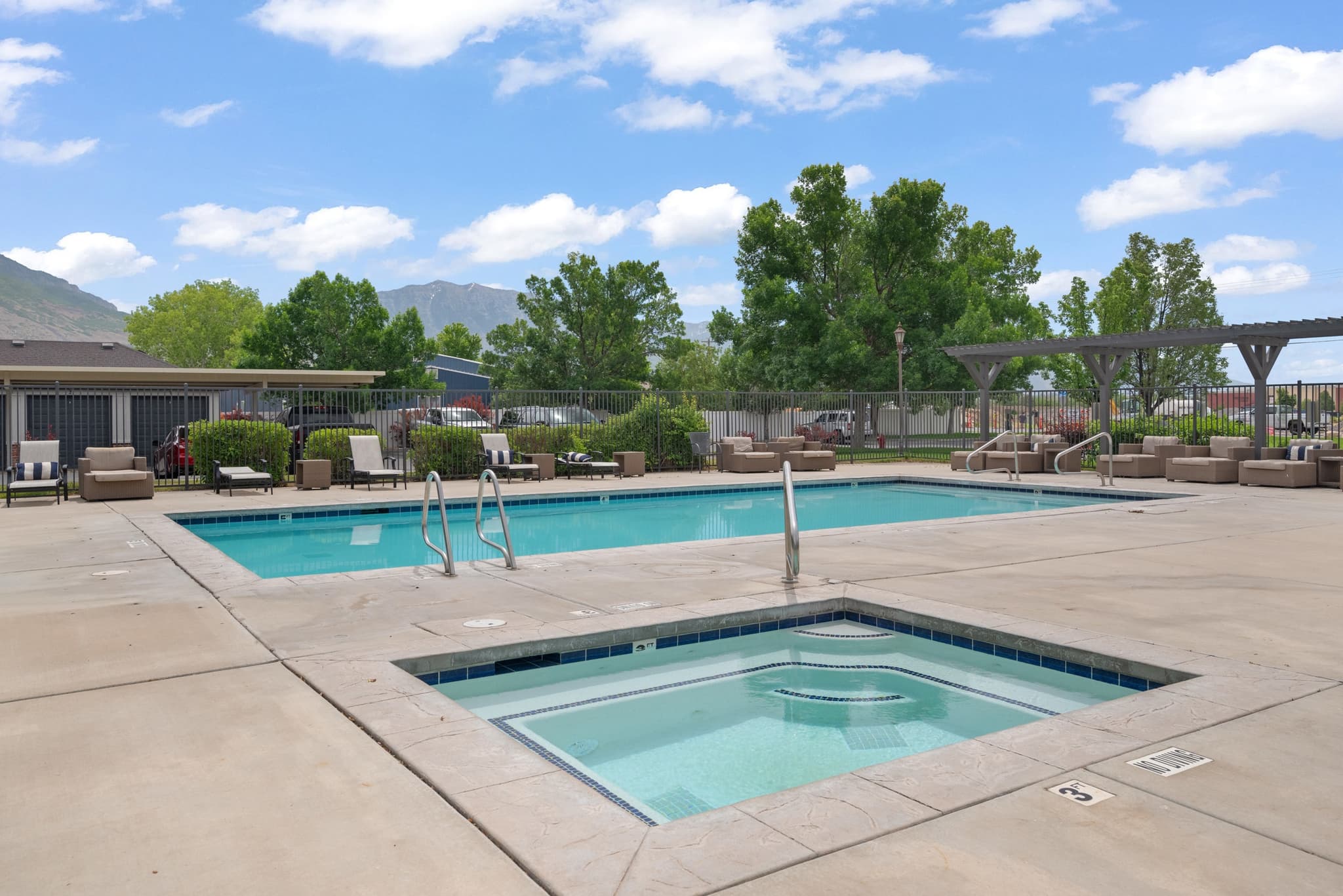 Pleasant Grove Apartment: 884 W 700 S