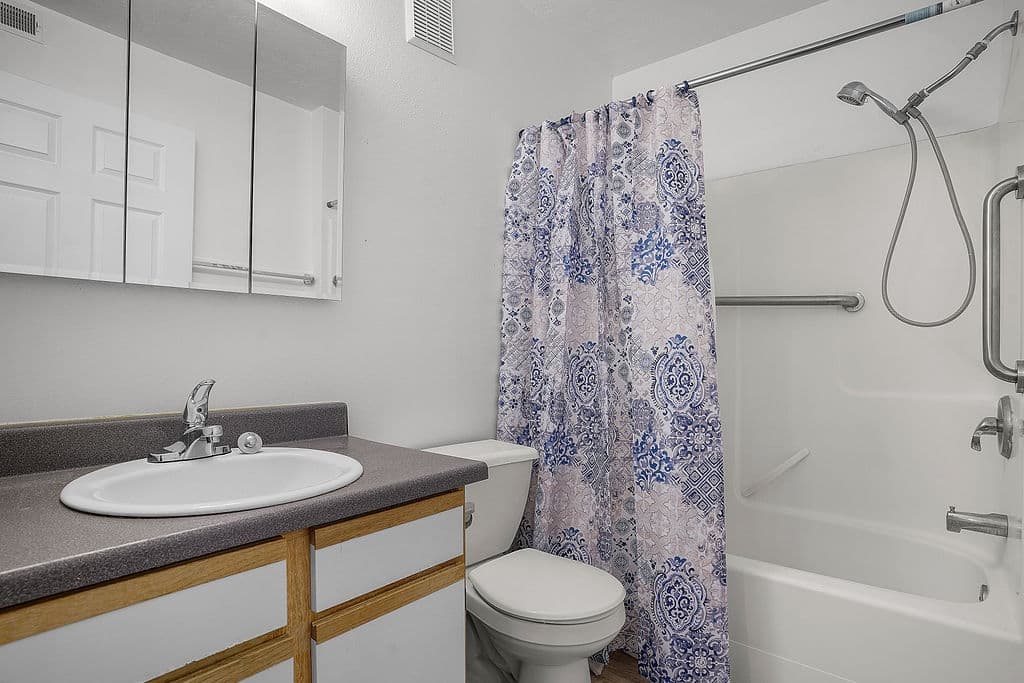 Tooele Apartment: 742 N 100 E