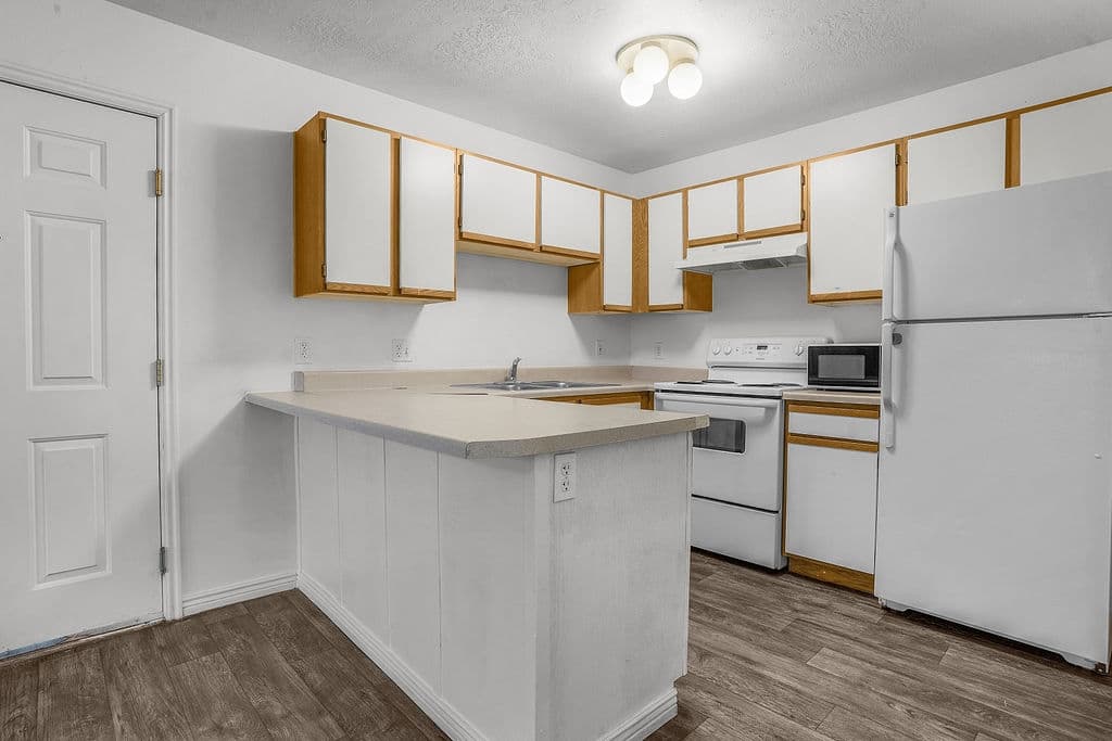 Tooele Apartment: 742 N 100 E