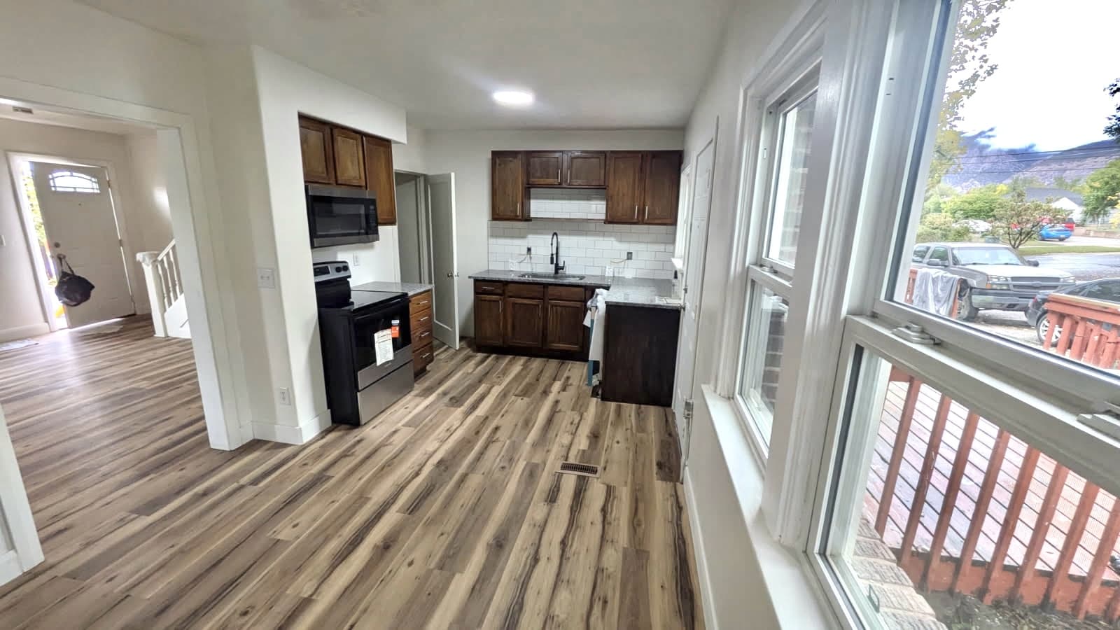 Ogden Apartment: 2904 Fowler Ave