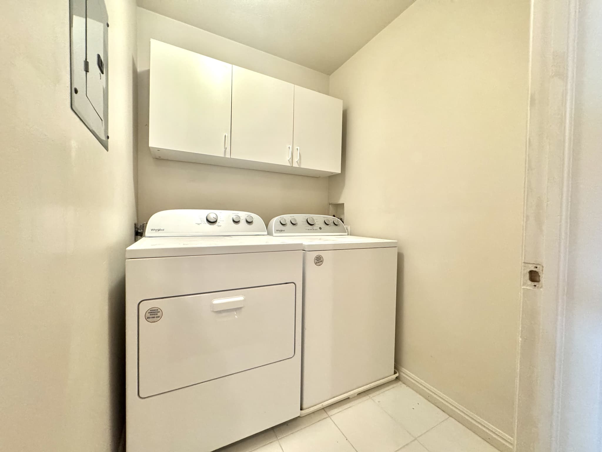 Sandy Townhome: 723 E Sandy Point Dr