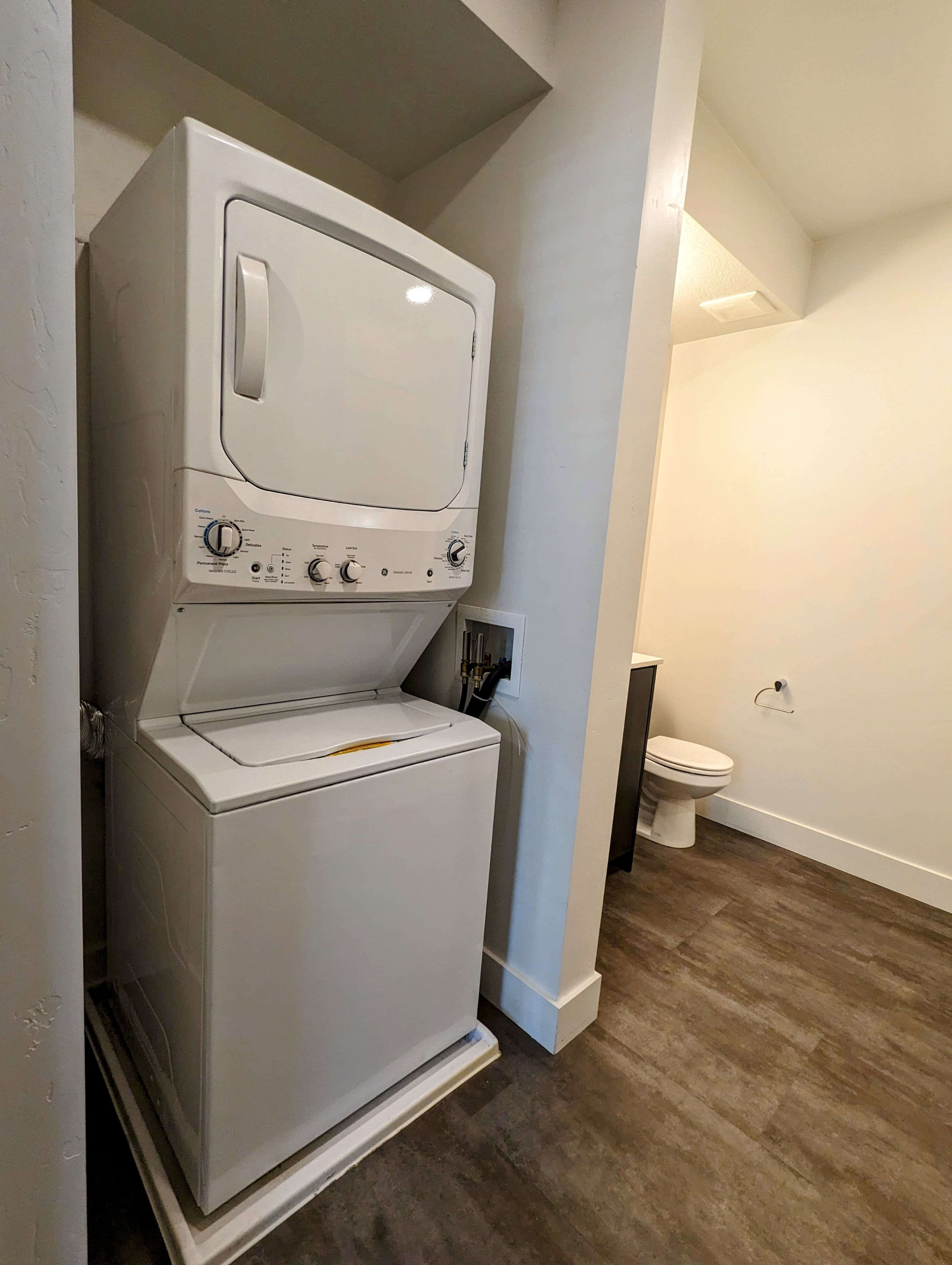 Salt Lake City Apartment: 965 S 200 W
