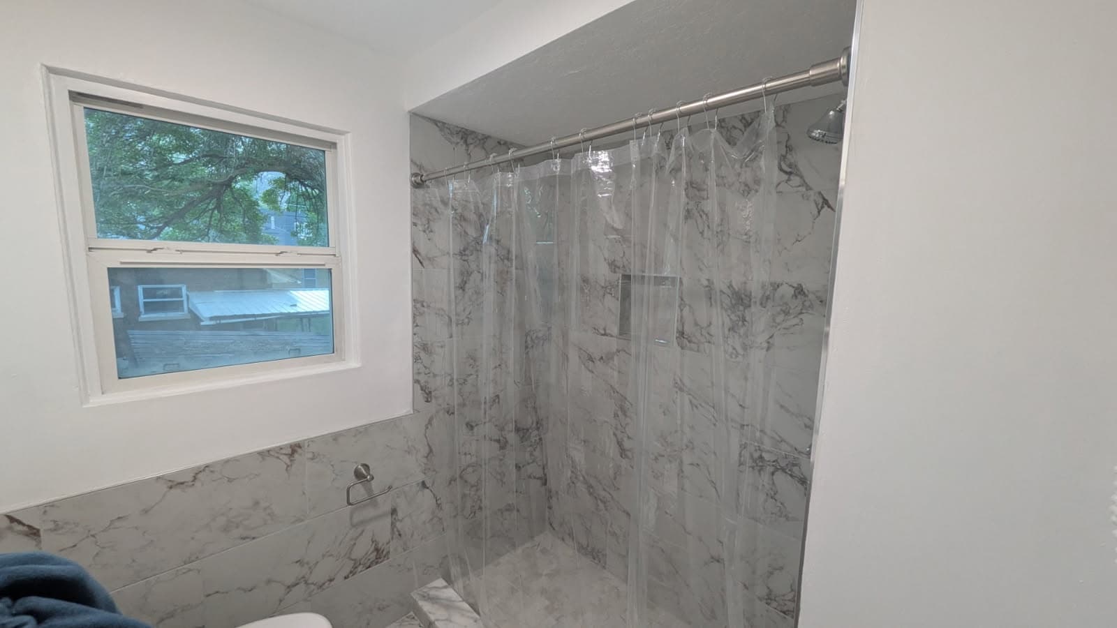 Ogden Apartment: 2904 Fowler Ave