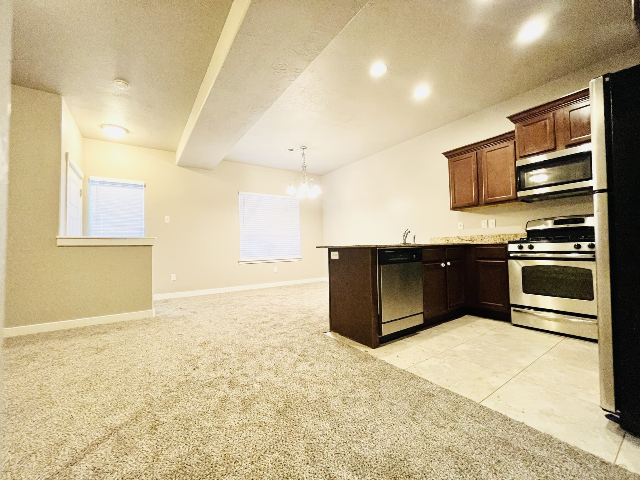 South Jordan Townhome: 3719 W Lilac Heights Dr