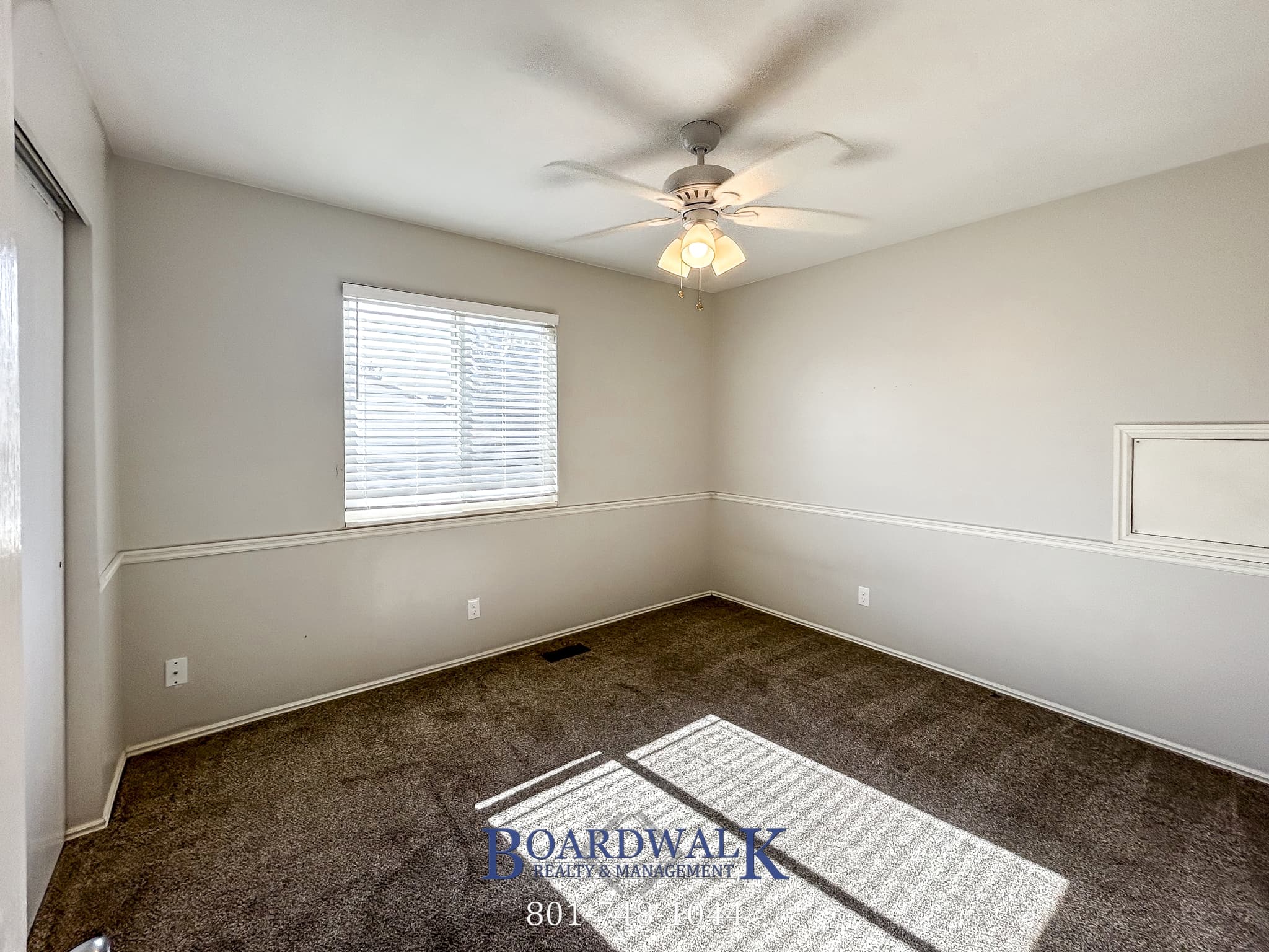 Sandy House: 1252 E Cedar Ridge Rd